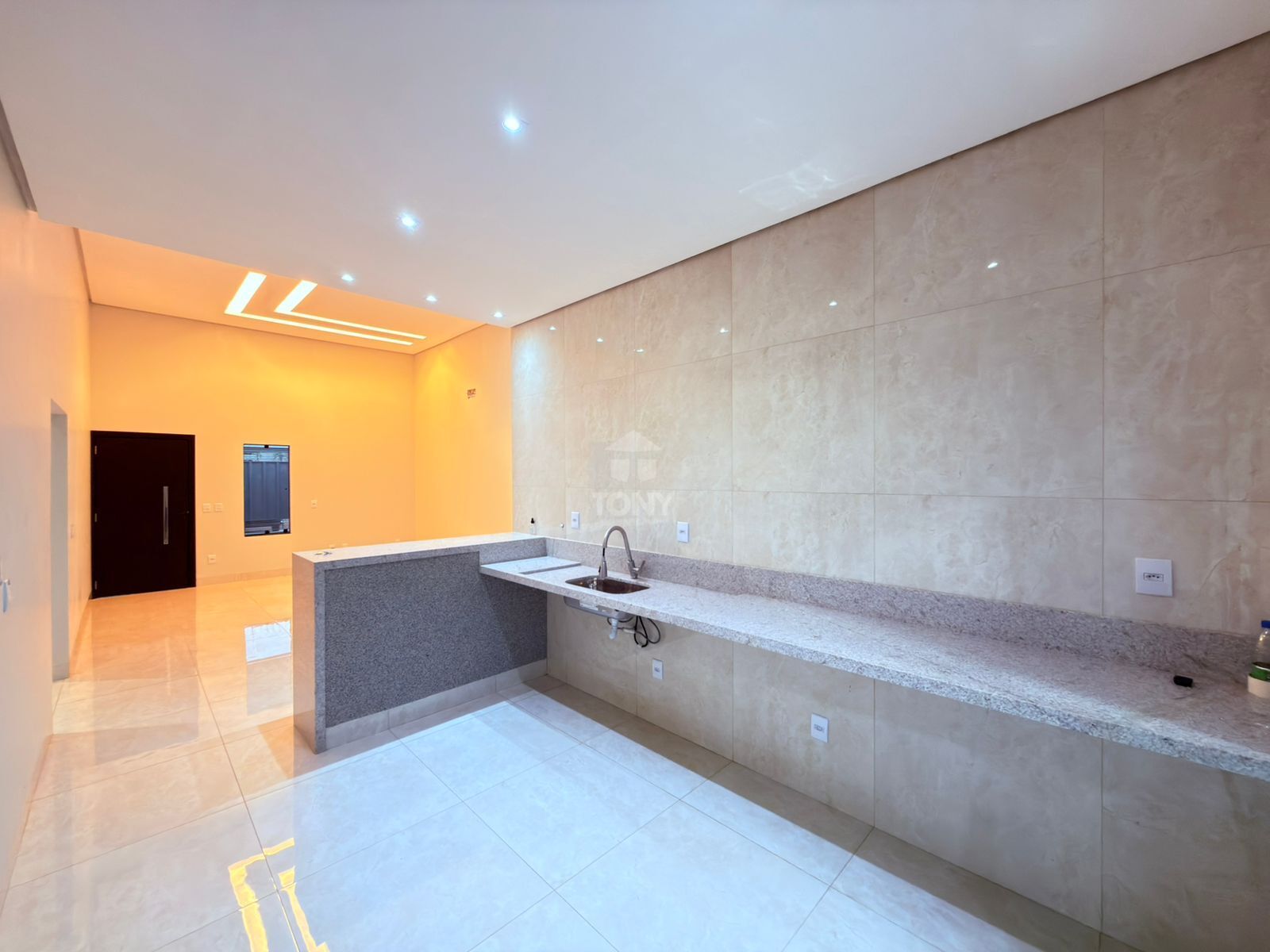 Casa à venda com 3 quartos, 2 suítes, 4 vagas e 159m² no Plano Diretor Sul, Palmas (TO) — foto 6 de 13