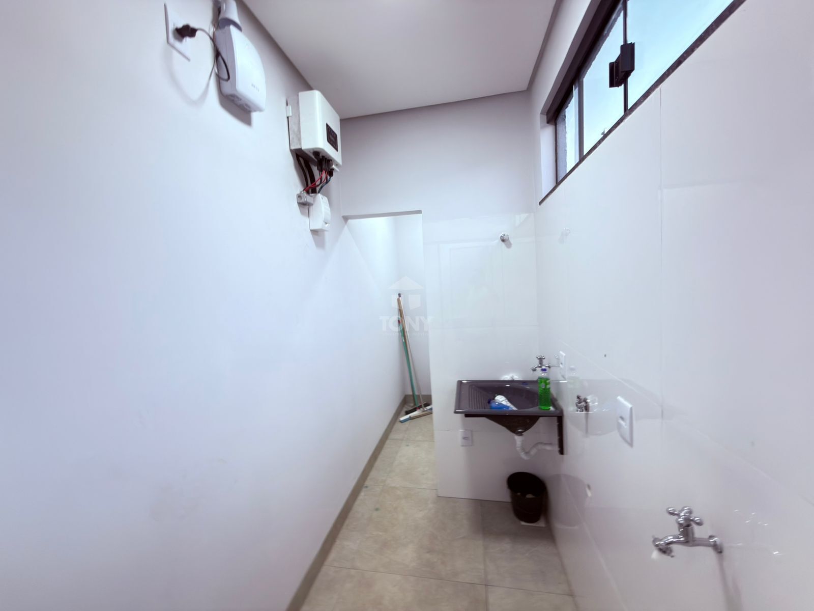 Casa à venda com 3 quartos, 2 suítes, 4 vagas e 159m² no Plano Diretor Sul, Palmas (TO) — foto 12 de 13