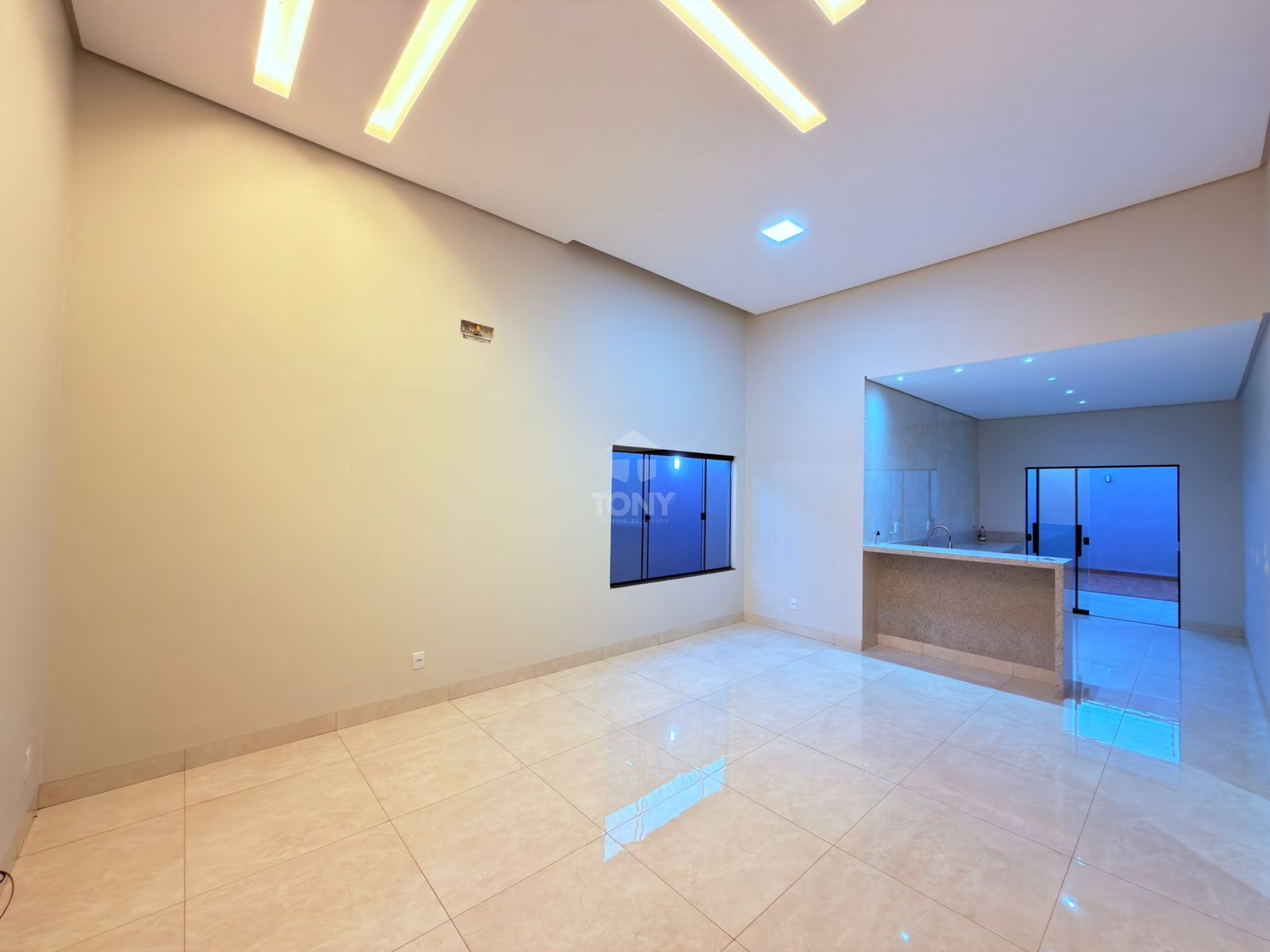 Casa à venda com 3 quartos, 2 suítes, 4 vagas e 159m² no Plano Diretor Sul, Palmas (TO) — foto 4 de 13