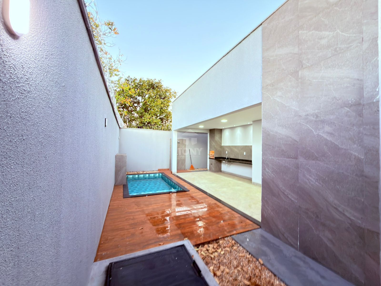 Casa à venda com 3 quartos, 2 suítes, 4 vagas e 159m² no Plano Diretor Sul, Palmas (TO) — foto 8 de 13