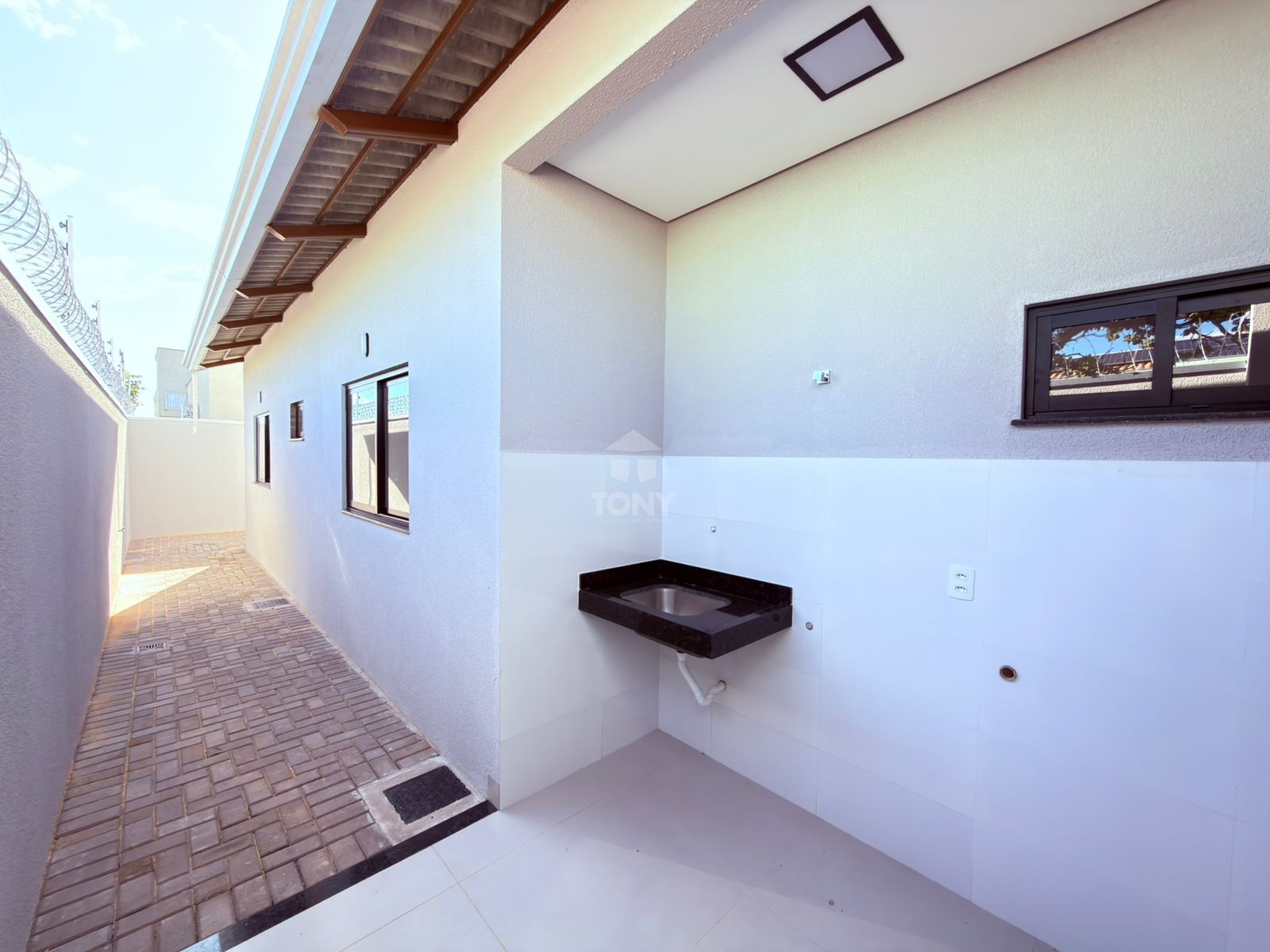 Casa à venda com 2 quartos, 1 suíte, 2 vagas e 85m² no Plano Diretor Sul, Palmas (TO) — foto 11 de 12