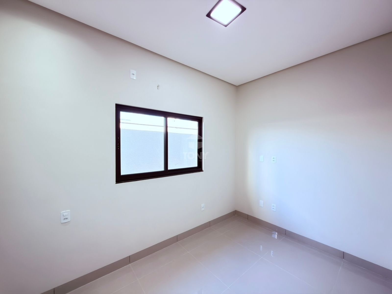 Casa à venda com 2 quartos, 1 suíte, 2 vagas e 85m² no Plano Diretor Sul, Palmas (TO) — foto 8 de 12