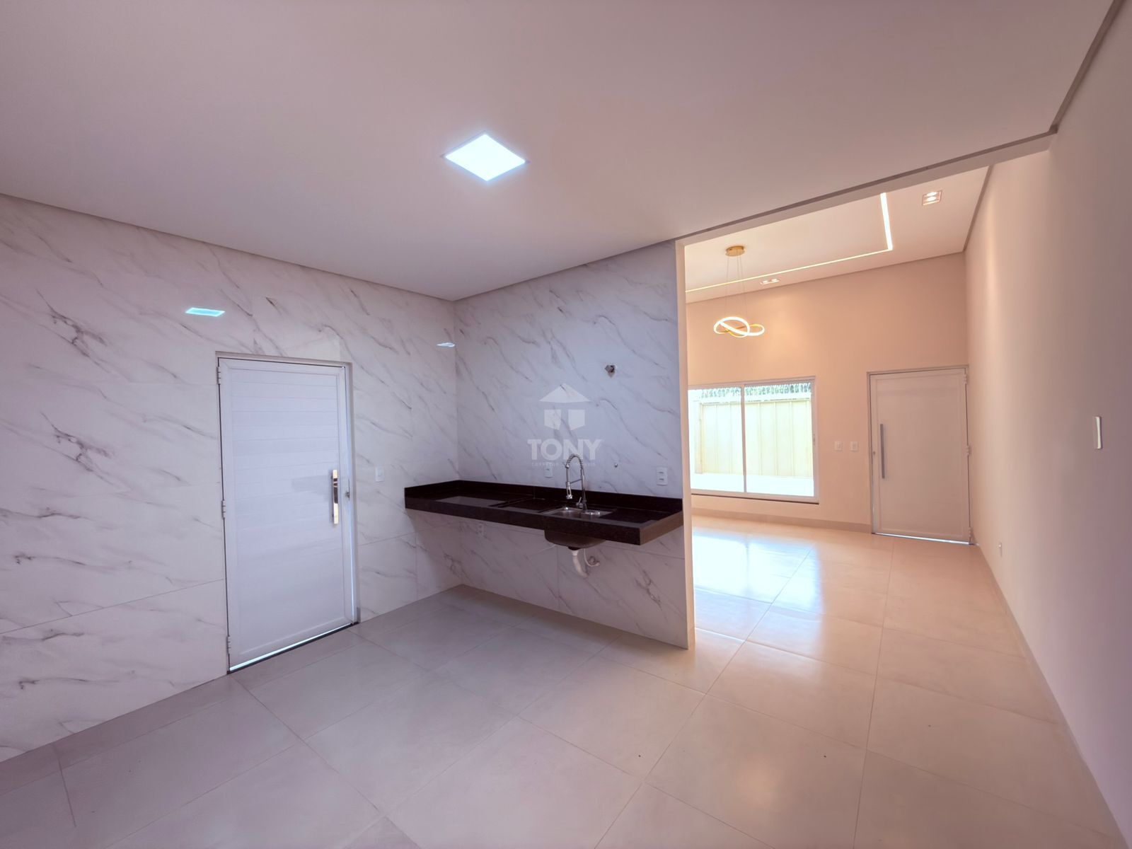 Casa à venda com 3 quartos, 1 suíte, 2 vagas e 100m² no Plano Diretor Sul, Palmas (TO) — foto 4 de 15