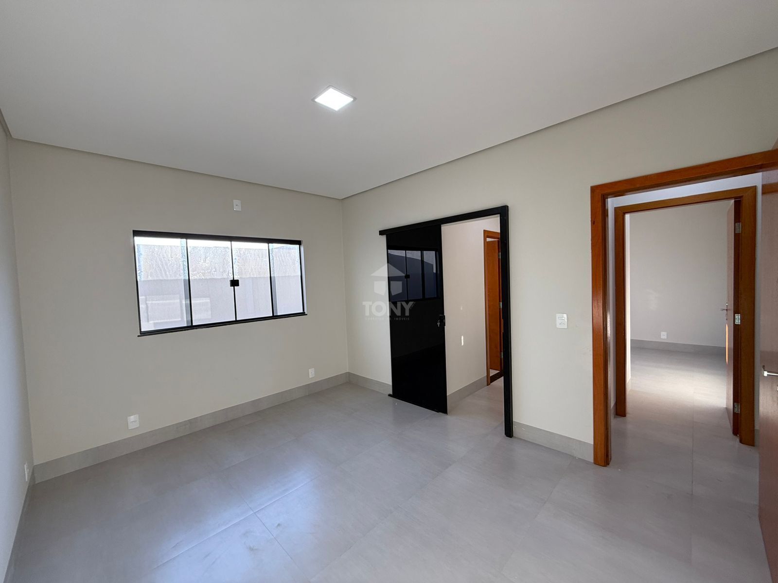 Casa à venda com 3 quartos, 1 suíte, 2 vagas e 125m² no Plano Diretor Sul, Palmas (TO) — foto 10 de 13