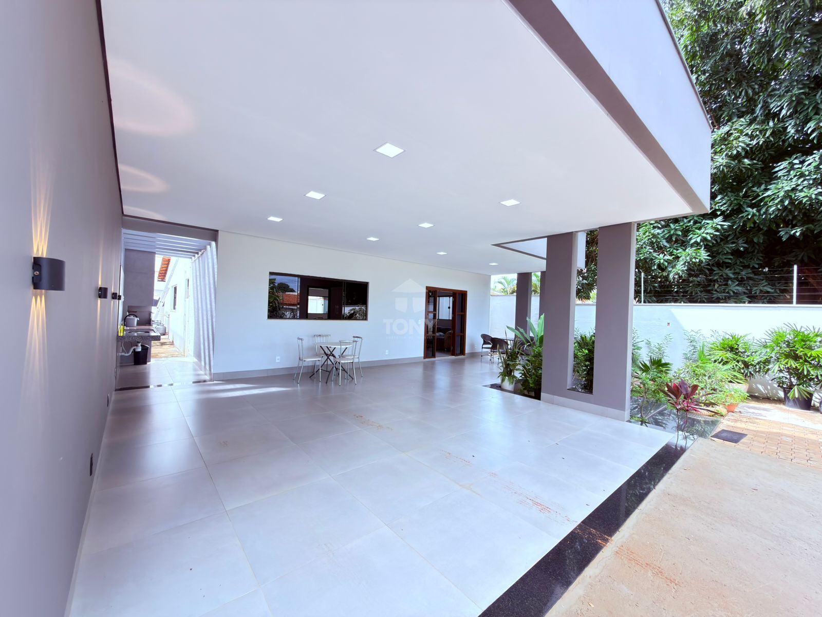 Casa à venda com 4 quartos, 1 suíte, 5 vagas e 259m² no Plano Diretor Sul, Palmas (TO) — foto 6 de 30