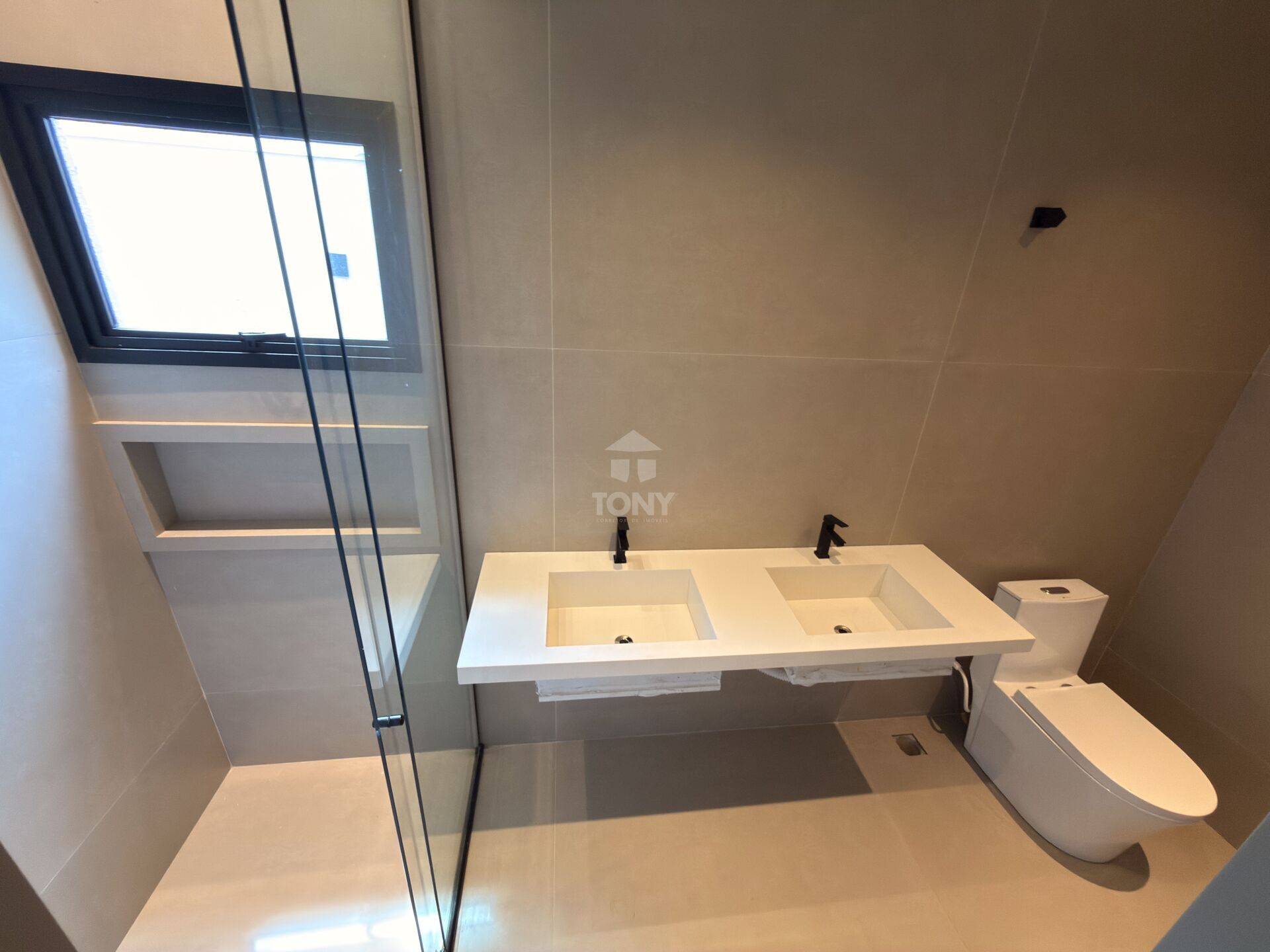 Casa à venda com 3 quartos, 3 suítes, 4 vagas e 207m² no Plano Diretor Sul, Palmas (TO) — foto 12 de 30