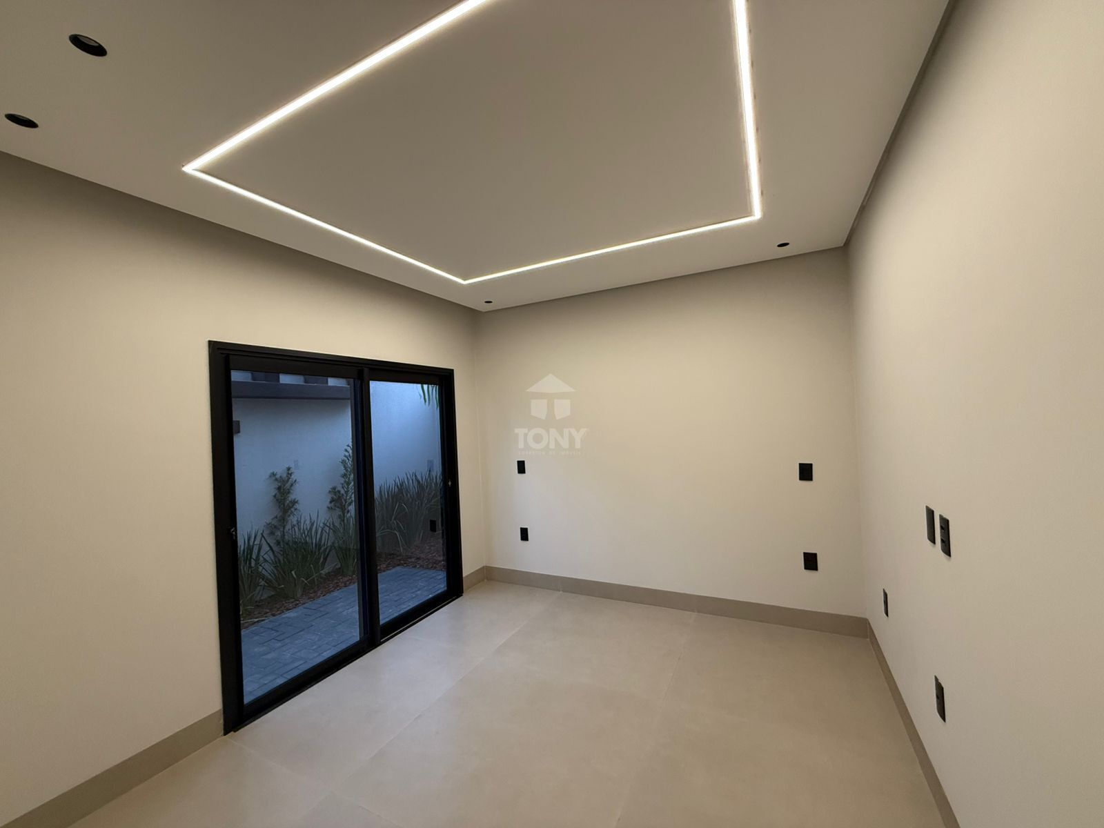 Casa à venda com 3 quartos, 3 suítes, 4 vagas e 207m² no Plano Diretor Sul, Palmas (TO) — foto 28 de 30
