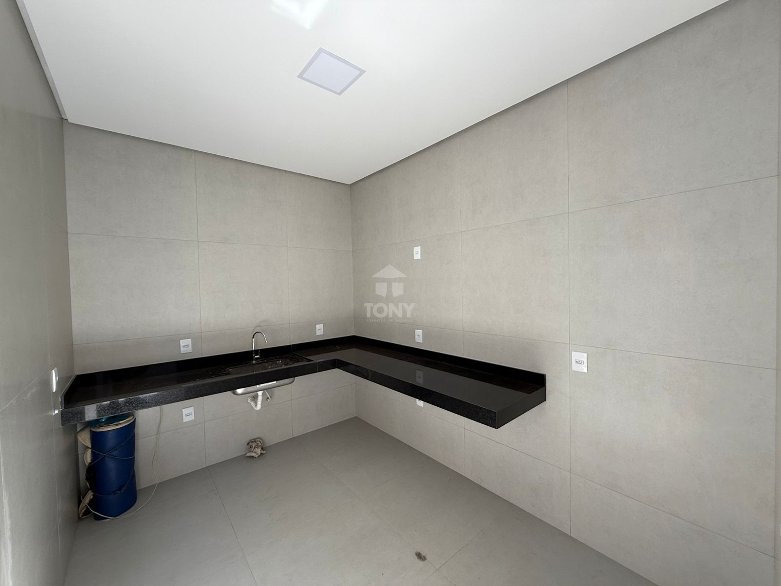 Casa à venda com 3 quartos, 1 suíte, 3 vagas e 112m² no Plano Diretor Sul, Palmas (TO) — foto 12 de 14