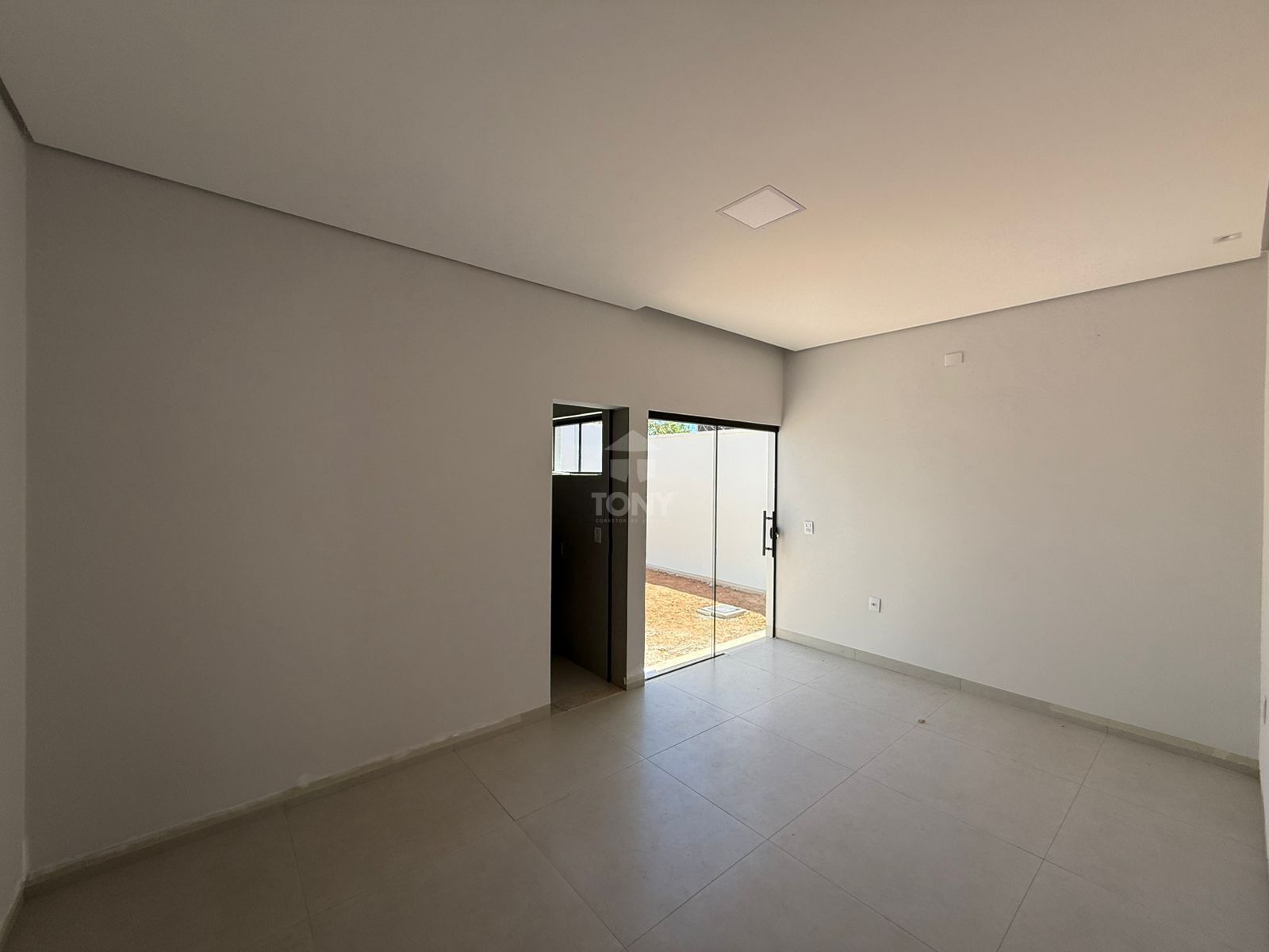 Casa à venda com 3 quartos, 1 suíte, 3 vagas e 112m² no Plano Diretor Sul, Palmas (TO) — foto 4 de 14