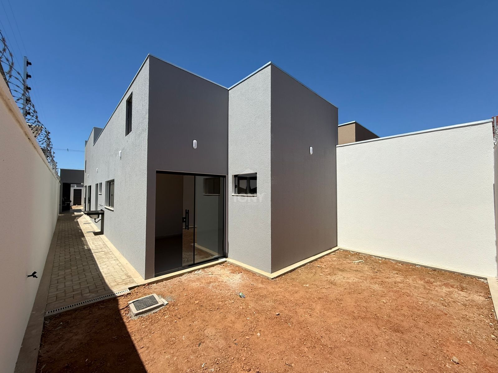 Casa à venda com 3 quartos, 1 suíte, 3 vagas e 112m² no Plano Diretor Sul, Palmas (TO) — foto 5 de 14