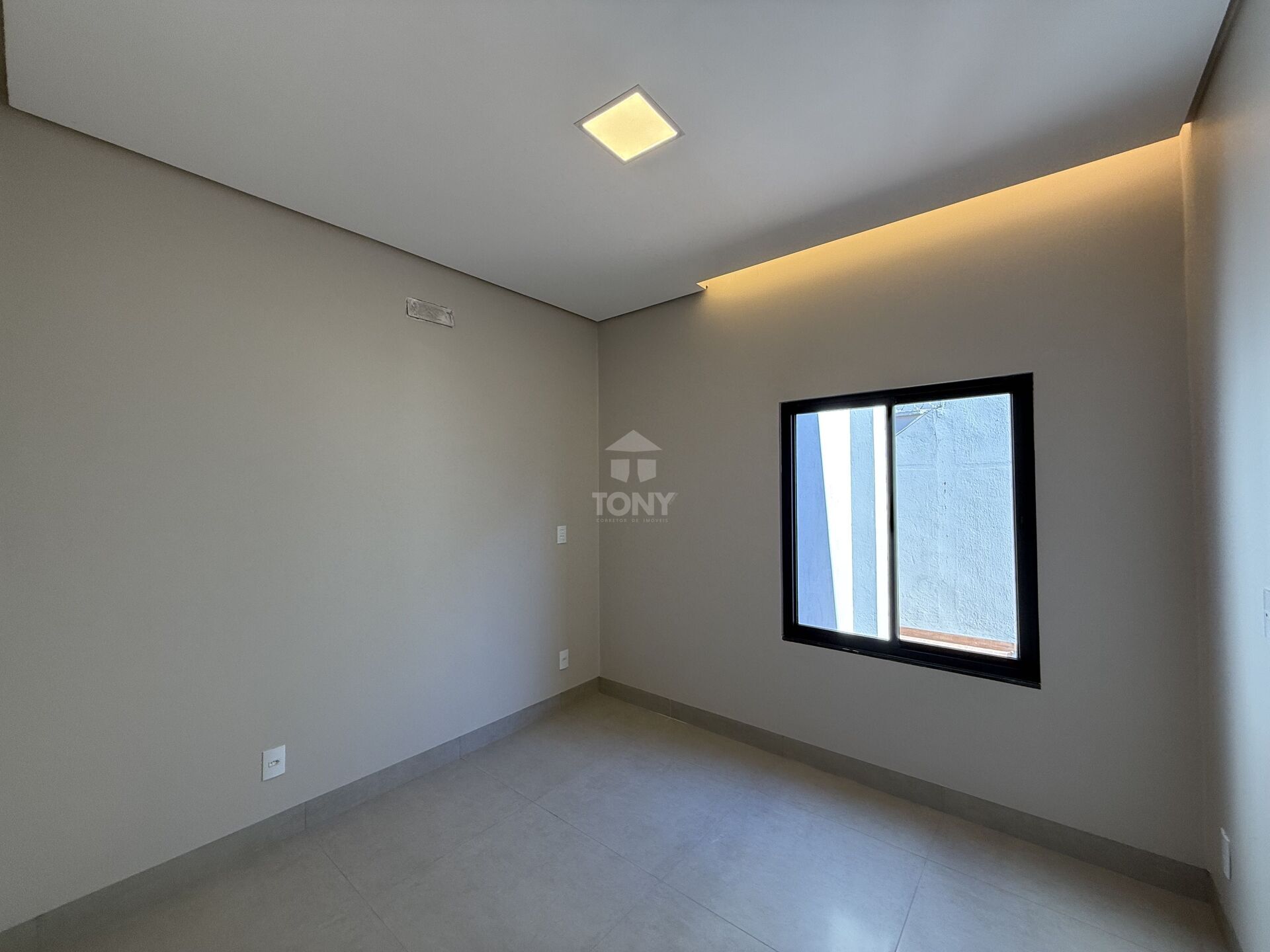 Casa à venda com 3 quartos, 3 suítes, 2 vagas e 126m² no Plano Diretor Sul, Palmas (TO) — foto 8 de 13