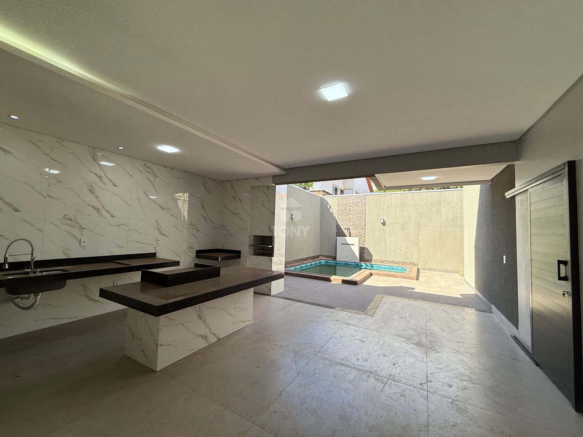 Casa à venda com 3 quartos, 3 suítes, 2 vagas e 185m² no Plano Diretor Sul, Palmas (TO) — foto 14 de 19