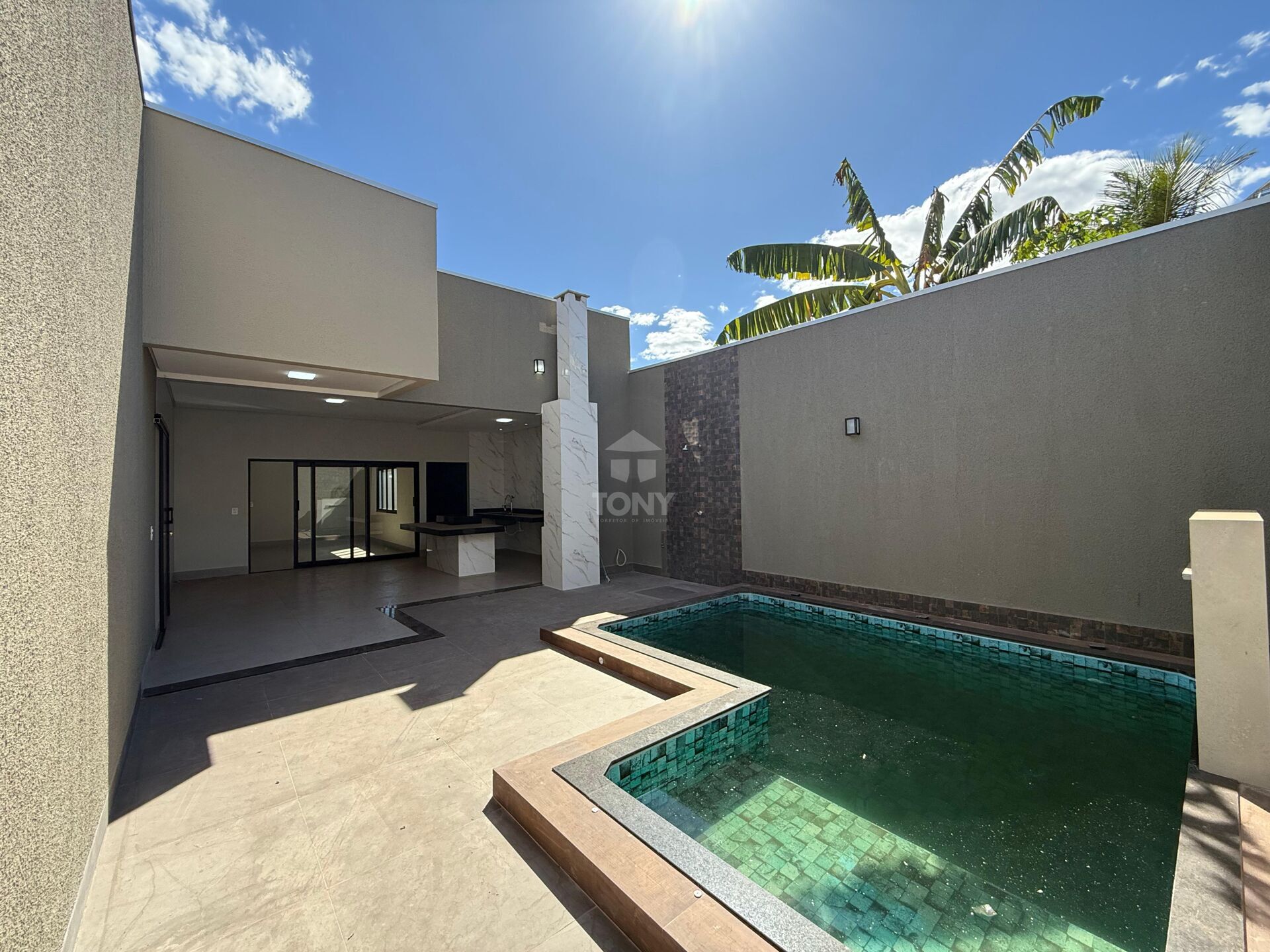 Casa à venda com 3 quartos, 3 suítes, 2 vagas e 185m² no Plano Diretor Sul, Palmas (TO) — foto 5 de 19