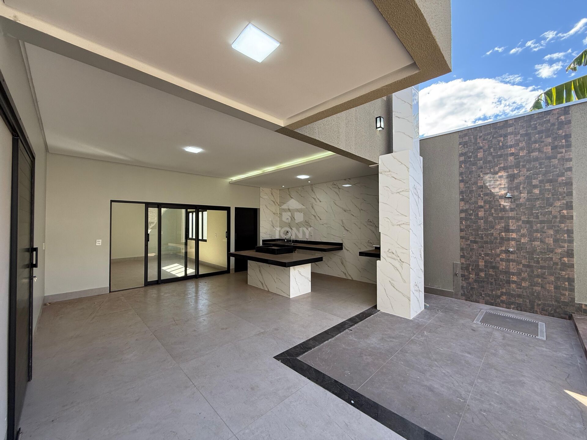 Casa à venda com 3 quartos, 3 suítes, 2 vagas e 185m² no Plano Diretor Sul, Palmas (TO) — foto 6 de 19