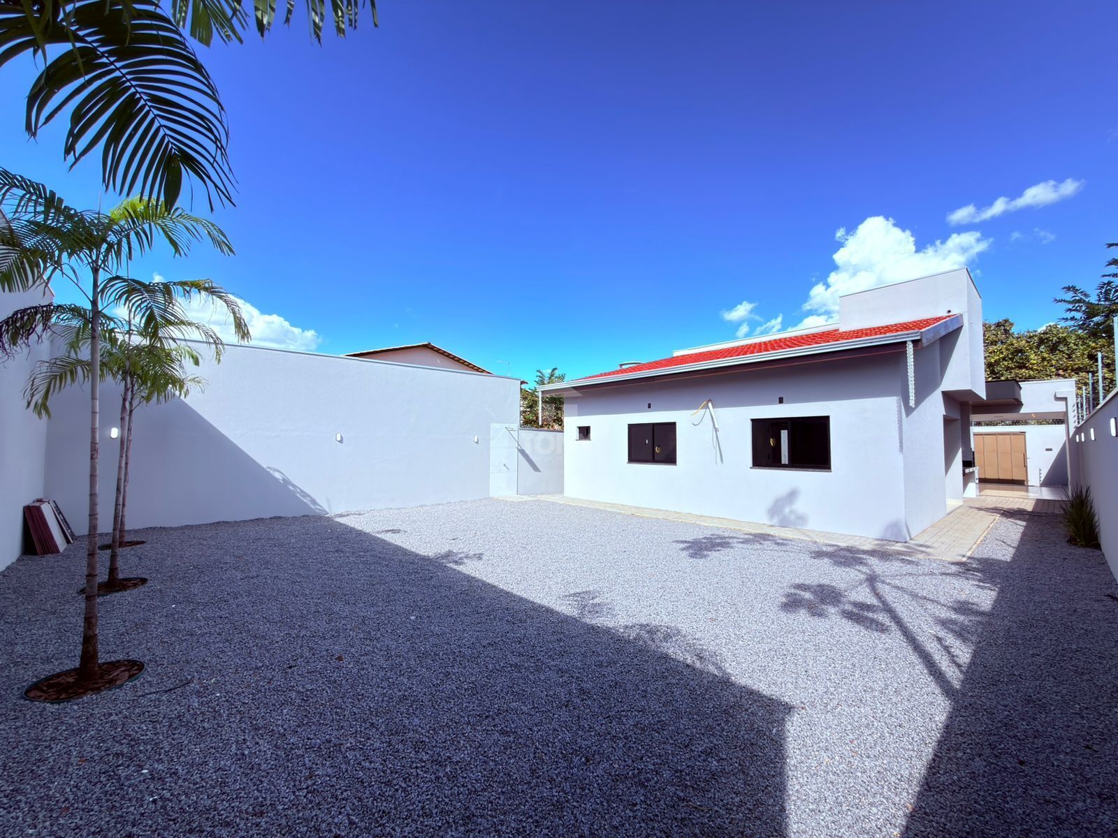 Casa à venda com 3 quartos, 1 suíte, 4 vagas e 130m² no Plano Diretor Sul, Palmas (TO) — foto 18 de 19