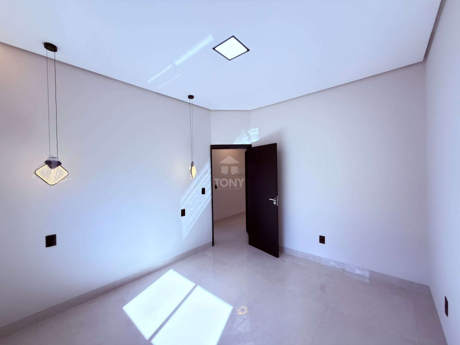 Casa à venda com 3 quartos, 1 suíte, 4 vagas e 130m² no Plano Diretor Sul, Palmas (TO) — foto 10 de 19