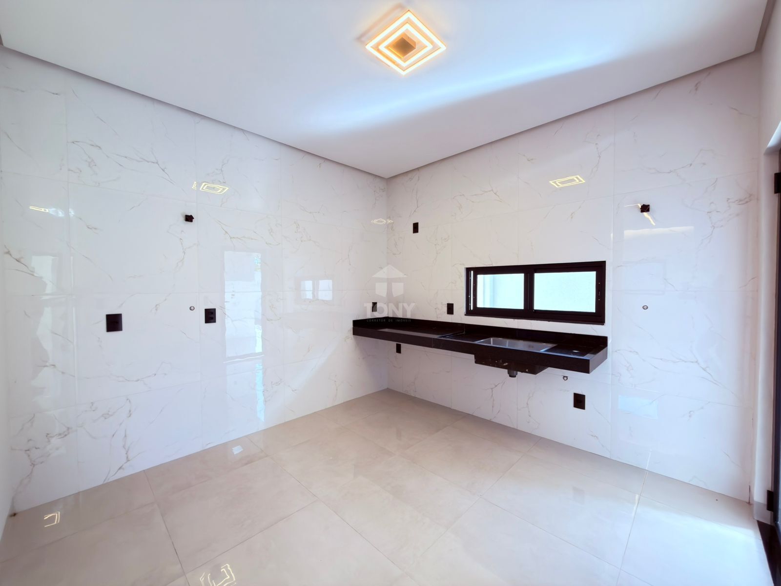 Casa à venda com 3 quartos, 1 suíte, 4 vagas e 130m² no Plano Diretor Sul, Palmas (TO) — foto 7 de 19