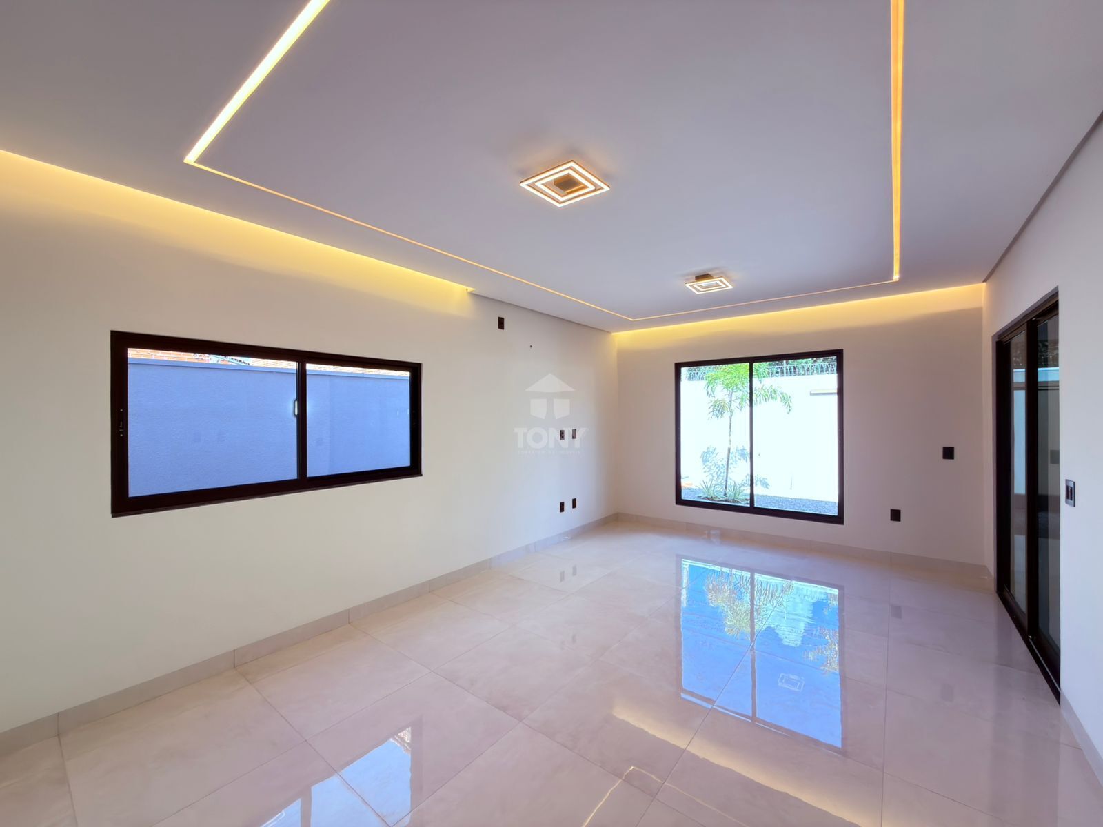 Casa à venda com 3 quartos, 1 suíte, 4 vagas e 130m² no Plano Diretor Sul, Palmas (TO) — foto 5 de 19