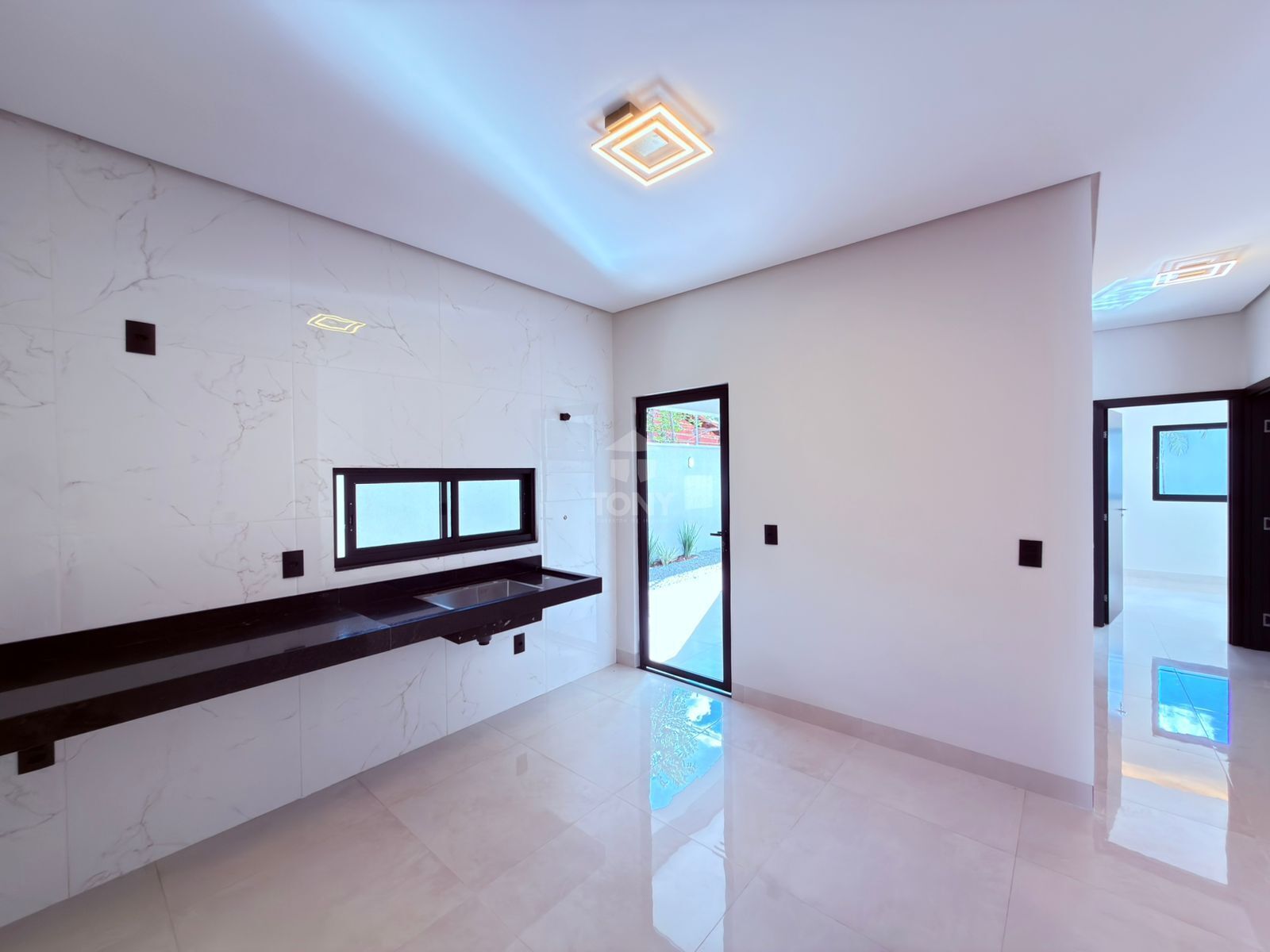 Casa à venda com 3 quartos, 1 suíte, 4 vagas e 130m² no Plano Diretor Sul, Palmas (TO) — foto 6 de 19