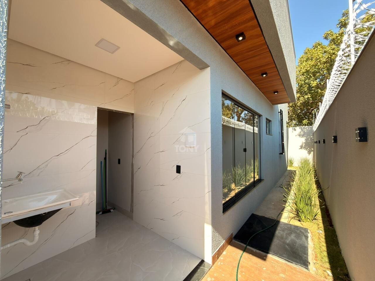 Casa à venda com 4 quartos, 3 suítes, 4 vagas e 203m² no Plano Diretor Sul, Palmas (TO) — foto 8 de 20