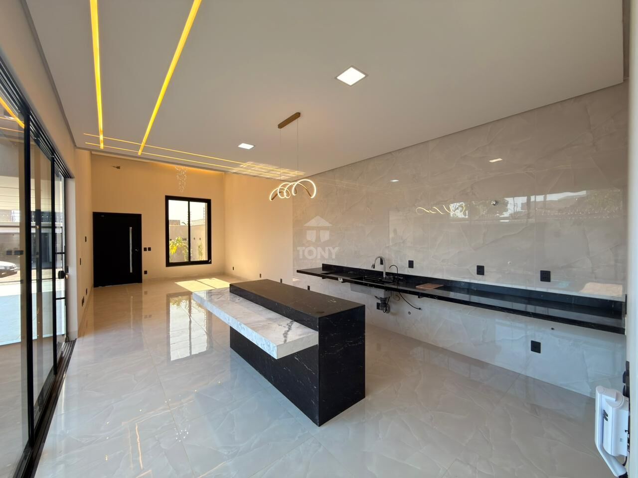 Casa à venda com 4 quartos, 3 suítes, 4 vagas e 203m² no Plano Diretor Sul, Palmas (TO) — foto 11 de 20