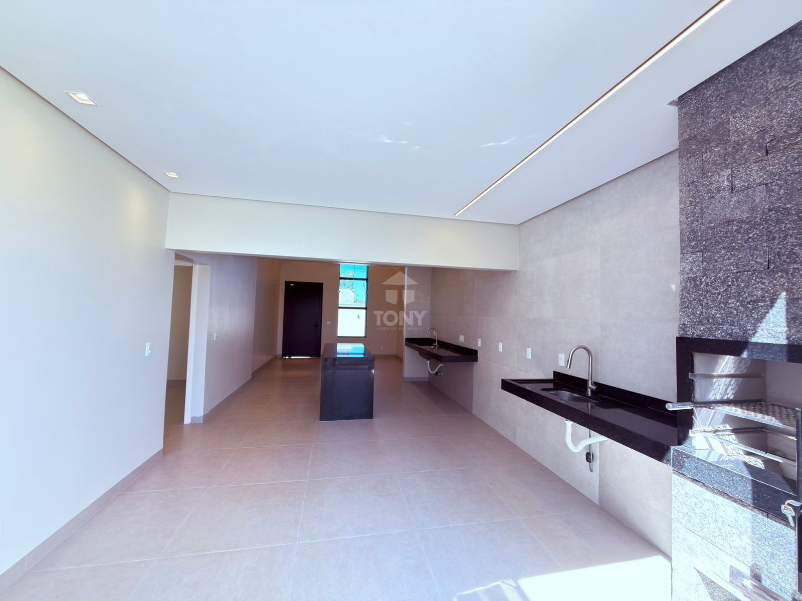 Casa à venda com 3 quartos, 1 suíte, 2 vagas e 143m² no Plano Diretor Sul, Palmas (TO) — foto 9 de 18