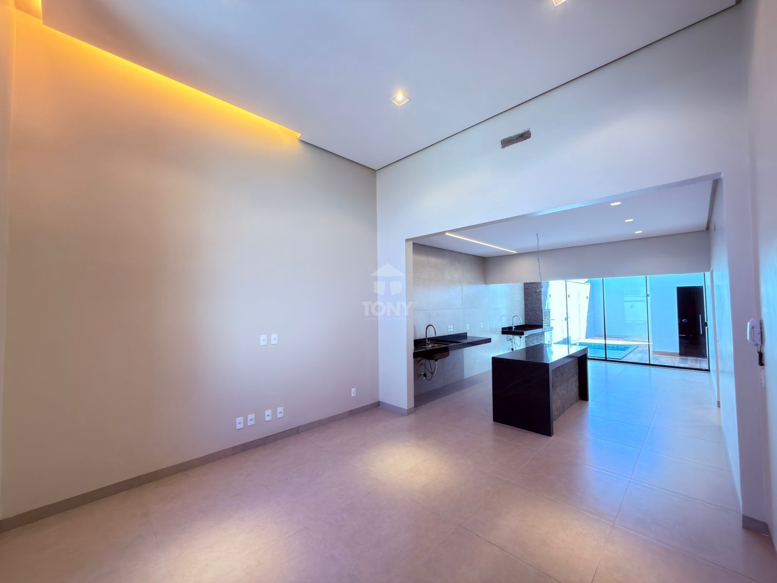Casa à venda com 3 quartos, 1 suíte, 2 vagas e 143m² no Plano Diretor Sul, Palmas (TO) — foto 5 de 18