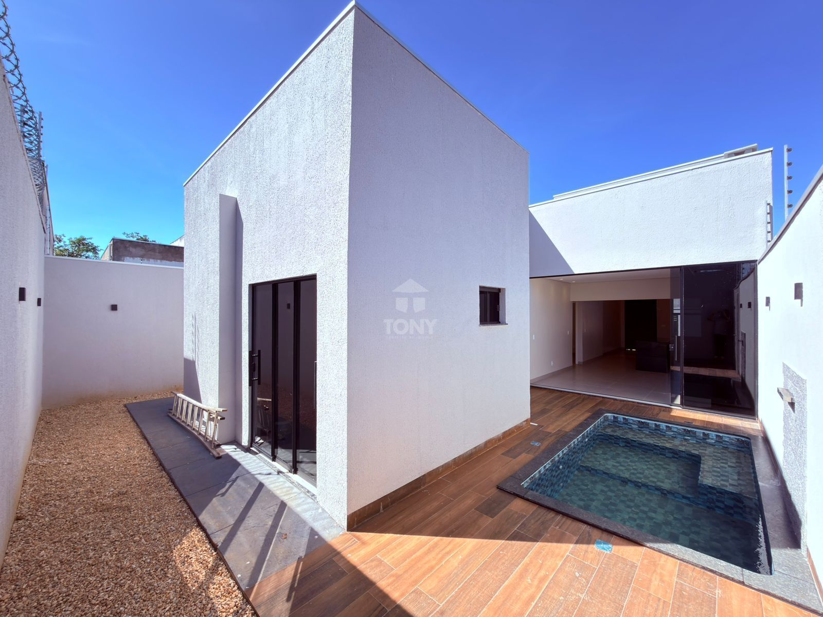 Casa à venda com 3 quartos, 1 suíte, 2 vagas e 143m² no Plano Diretor Sul, Palmas (TO) — foto 12 de 18
