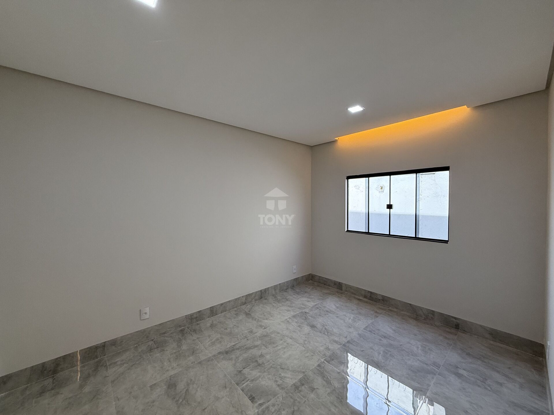 Casa à venda com 3 quartos, 1 suíte, 2 vagas e 152m² no Plano Diretor Sul, Palmas (TO) — foto 13 de 16