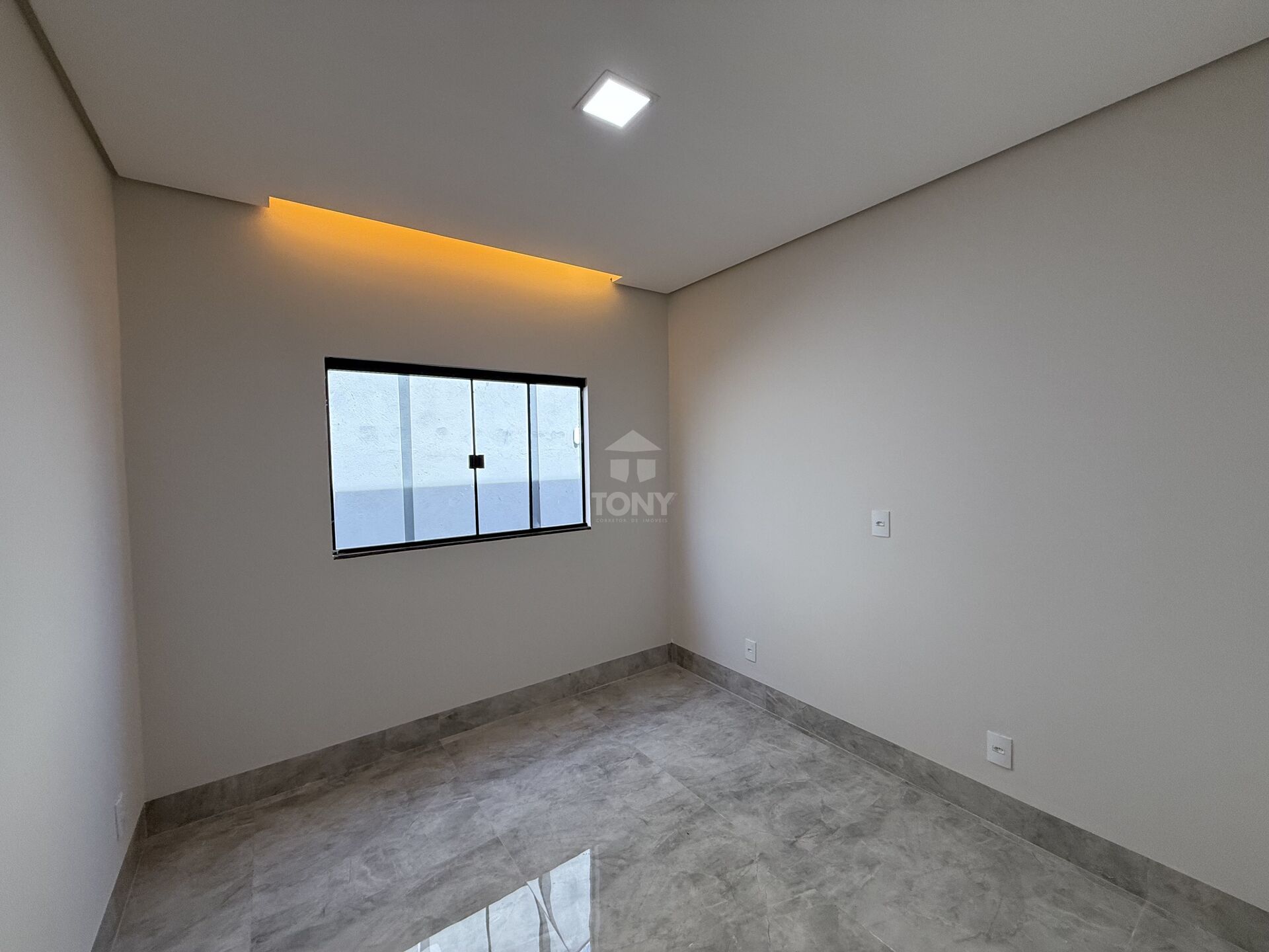Casa à venda com 3 quartos, 1 suíte, 2 vagas e 152m² no Plano Diretor Sul, Palmas (TO) — foto 11 de 16