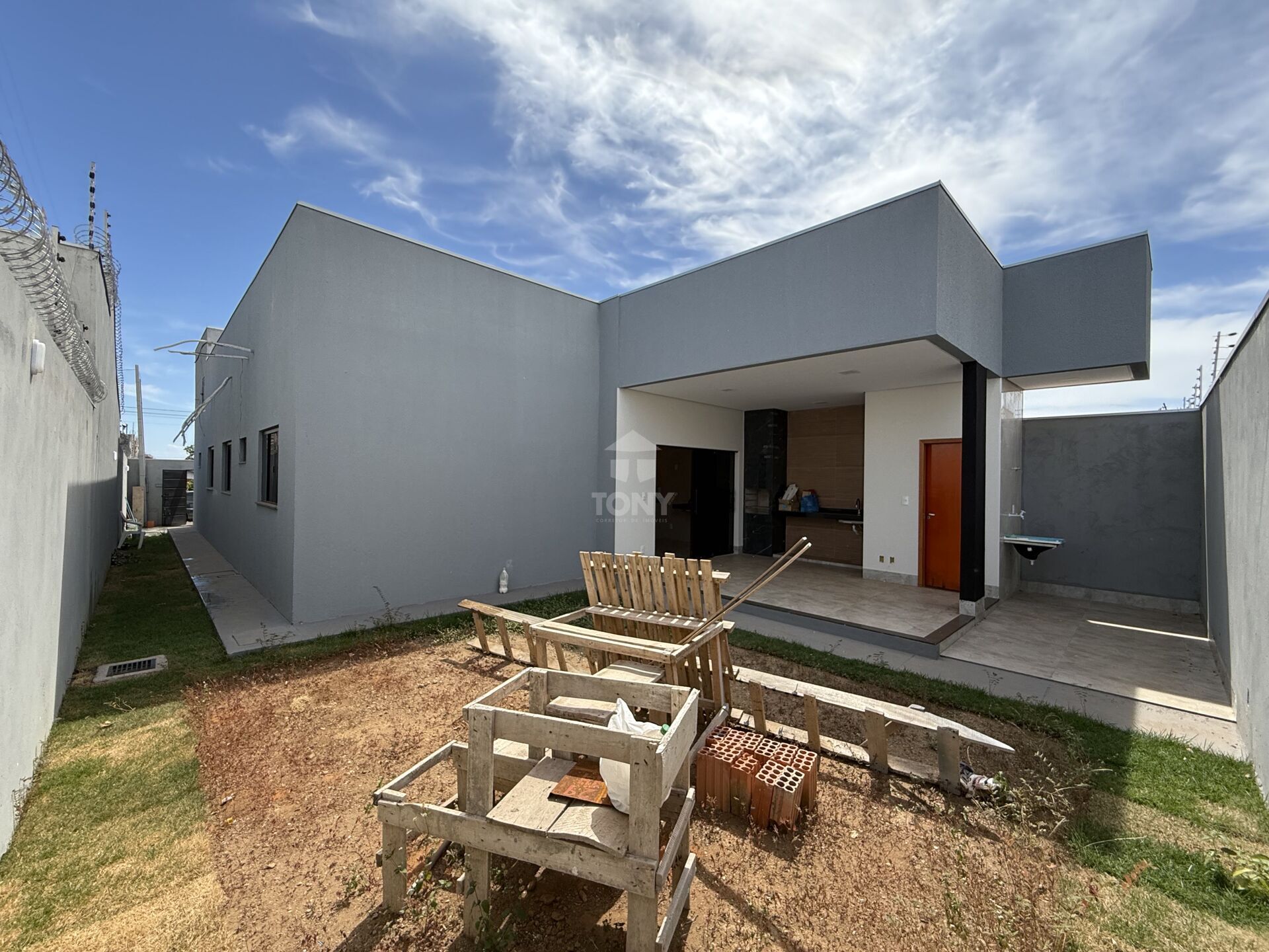 Casa à venda com 3 quartos, 1 suíte, 2 vagas e 152m² no Plano Diretor Sul, Palmas (TO) — foto 15 de 16