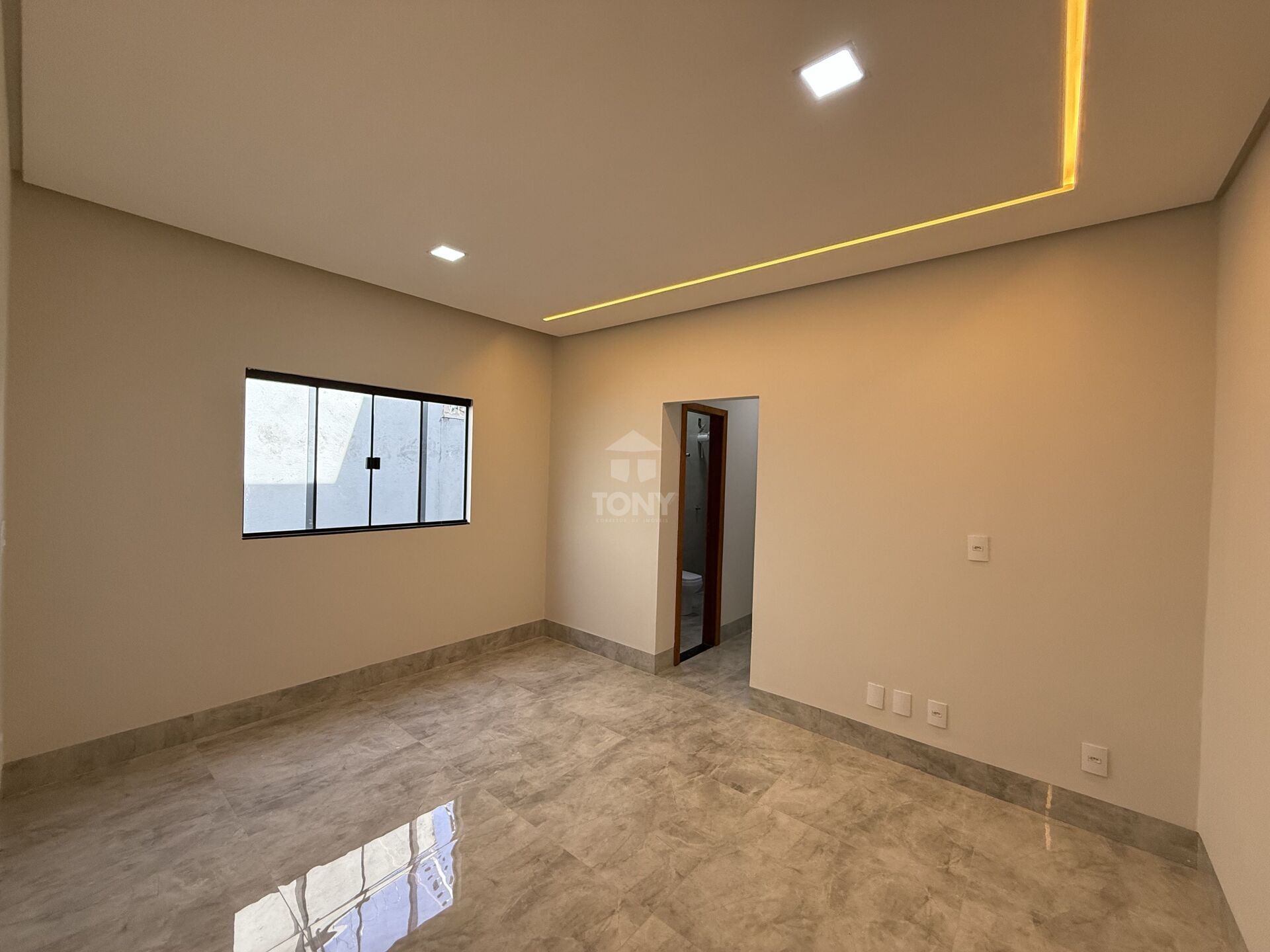 Casa à venda com 3 quartos, 1 suíte, 2 vagas e 152m² no Plano Diretor Sul, Palmas (TO) — foto 8 de 16