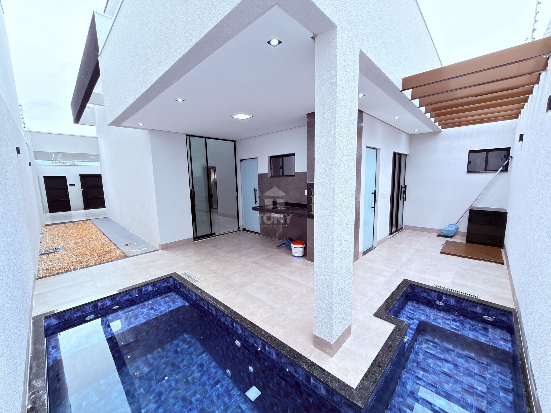Casa à venda com 3 quartos, 3 suítes, 2 vagas e 100m² no Plano Diretor Sul, Palmas (TO) — foto 12 de 17