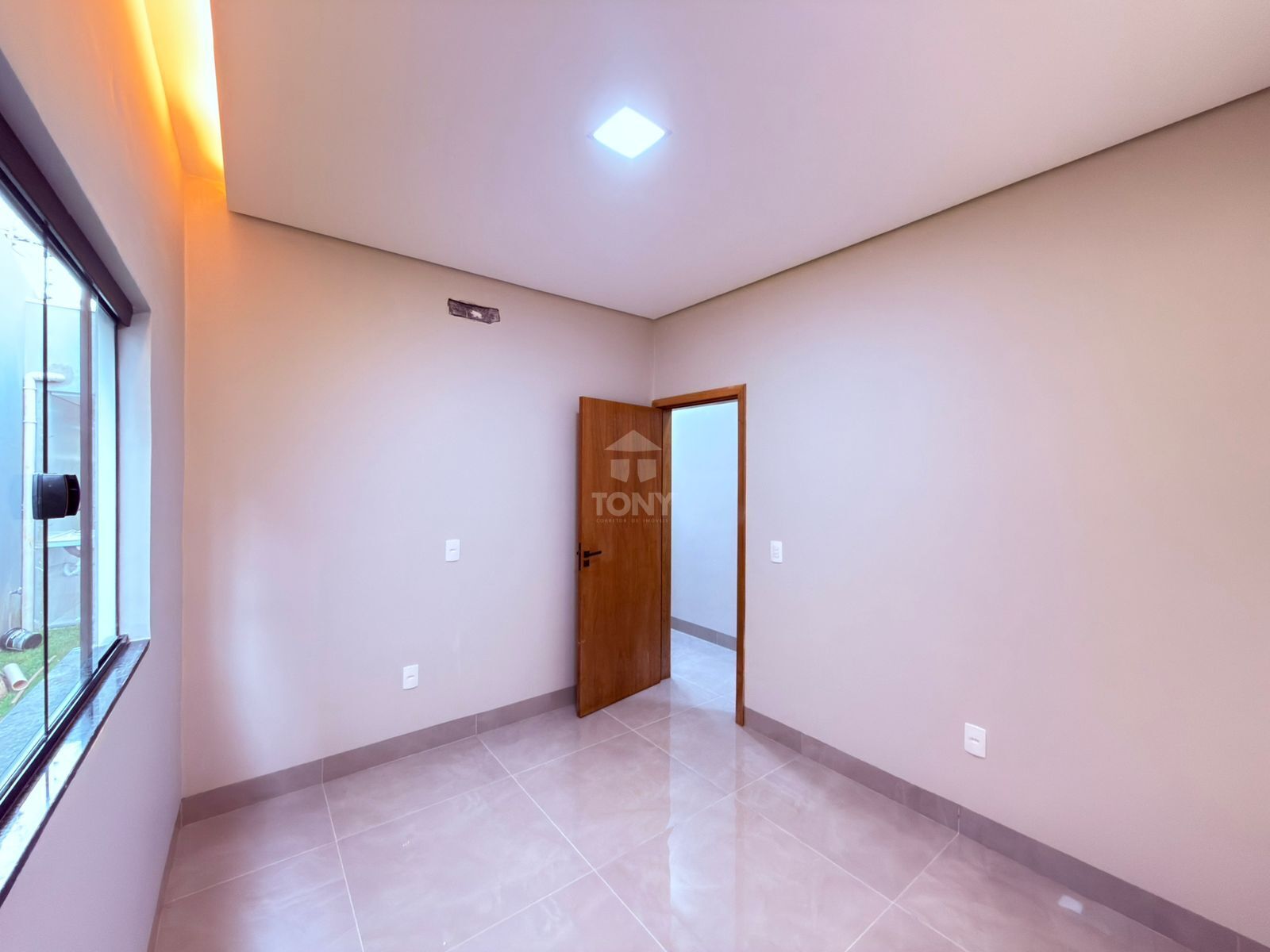 Casa à venda com 3 quartos, 1 suíte, 2 vagas e 111m² no Plano Diretor Sul, Palmas (TO) — foto 10 de 13