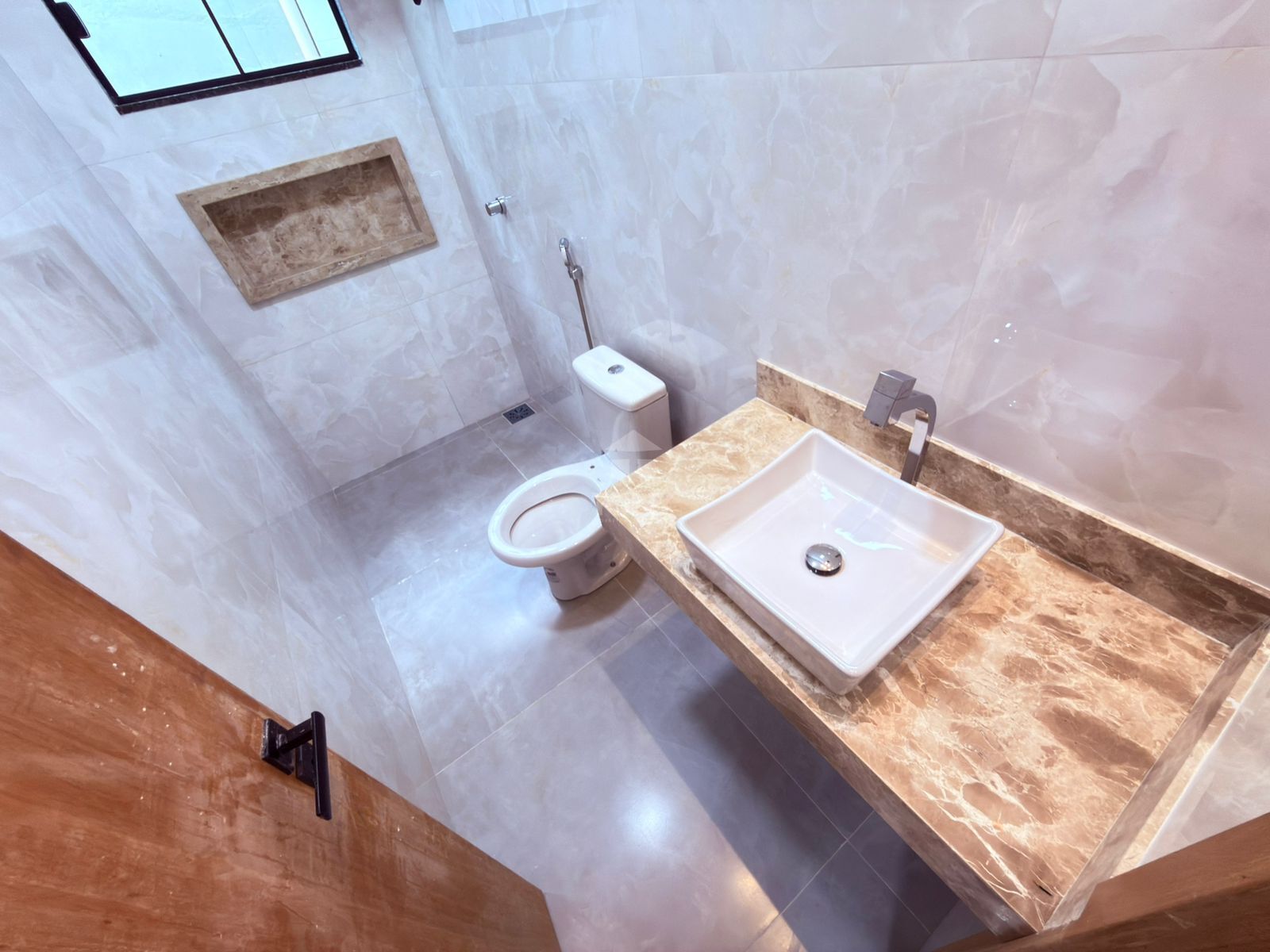 Casa à venda com 3 quartos, 1 suíte, 2 vagas e 111m² no Plano Diretor Sul, Palmas (TO) — foto 13 de 13