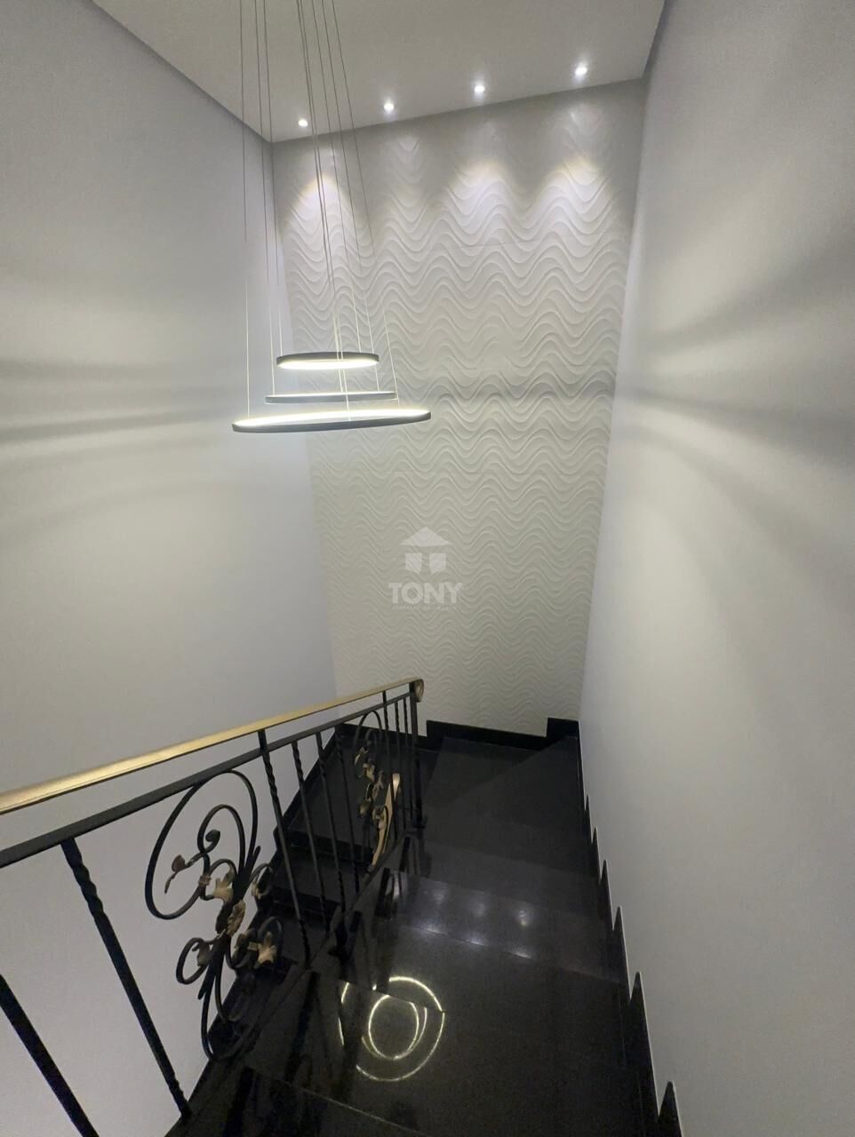 Casa à venda com 3 quartos, 3 suítes, 4 vagas e 236m² no Plano Diretor Sul, Palmas (TO) — foto 8 de 30