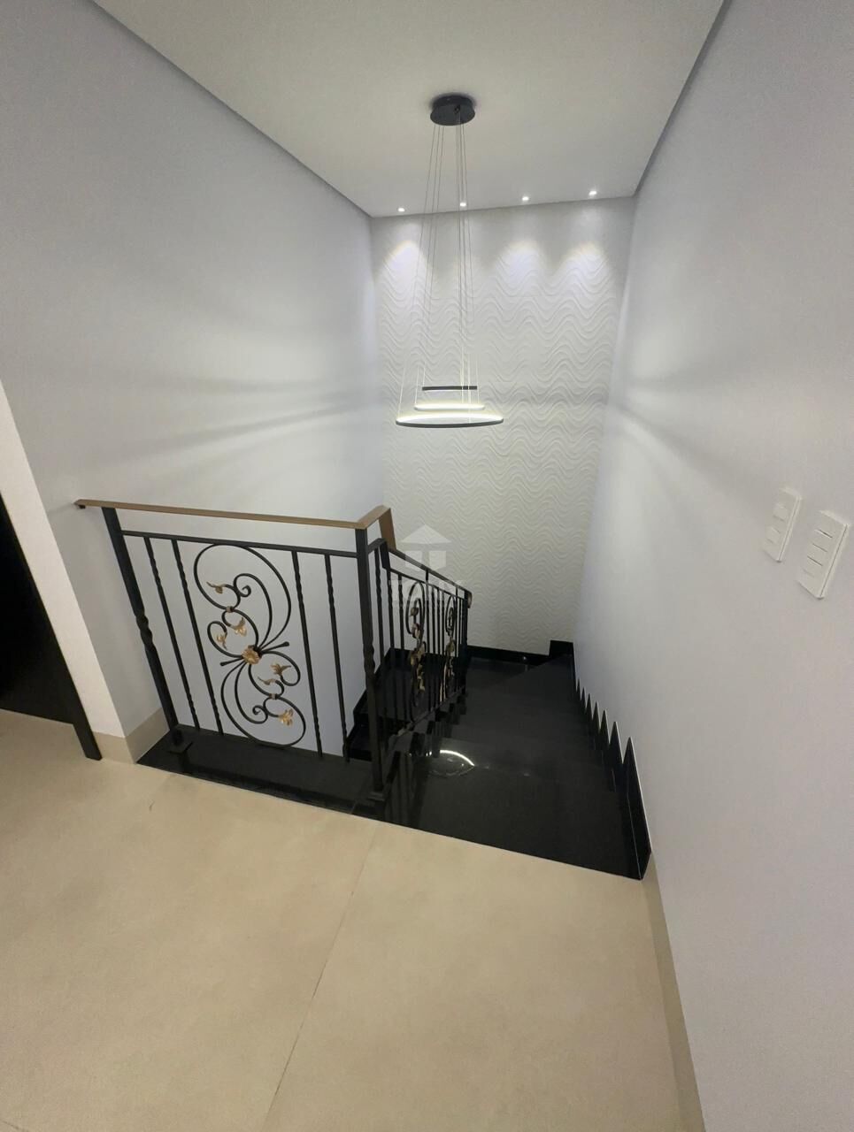 Casa à venda com 3 quartos, 3 suítes, 4 vagas e 236m² no Plano Diretor Sul, Palmas (TO) — foto 9 de 30