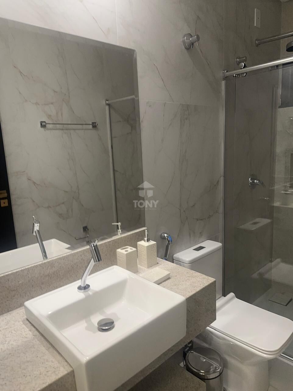 Casa à venda com 3 quartos, 3 suítes, 4 vagas e 236m² no Plano Diretor Sul, Palmas (TO) — foto 29 de 30