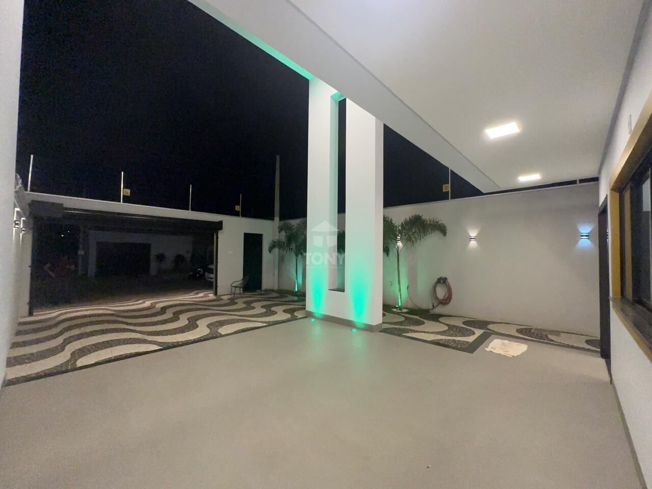 Casa à venda com 3 quartos, 3 suítes, 4 vagas e 236m² no Plano Diretor Sul, Palmas (TO) — foto 5 de 30