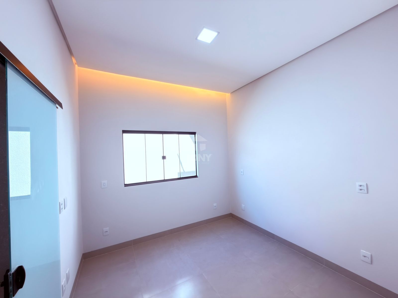 Casa à venda com 2 quartos, 1 suíte, 2 vagas e 107m² no Plano Diretor Sul, Palmas (TO) — foto 8 de 13