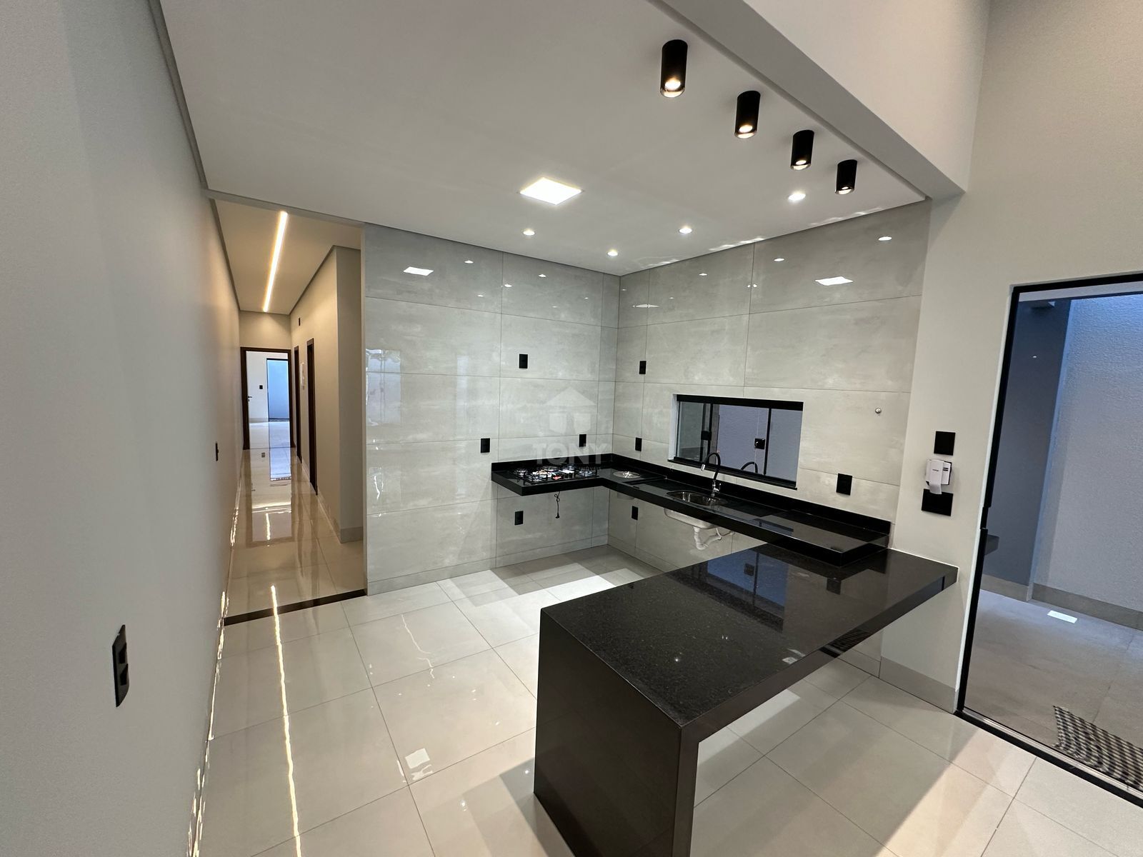 Casa à venda com 3 quartos, 1 suíte, 2 vagas e 146m² no Plano Diretor Norte, Palmas (TO) — foto 5 de 16