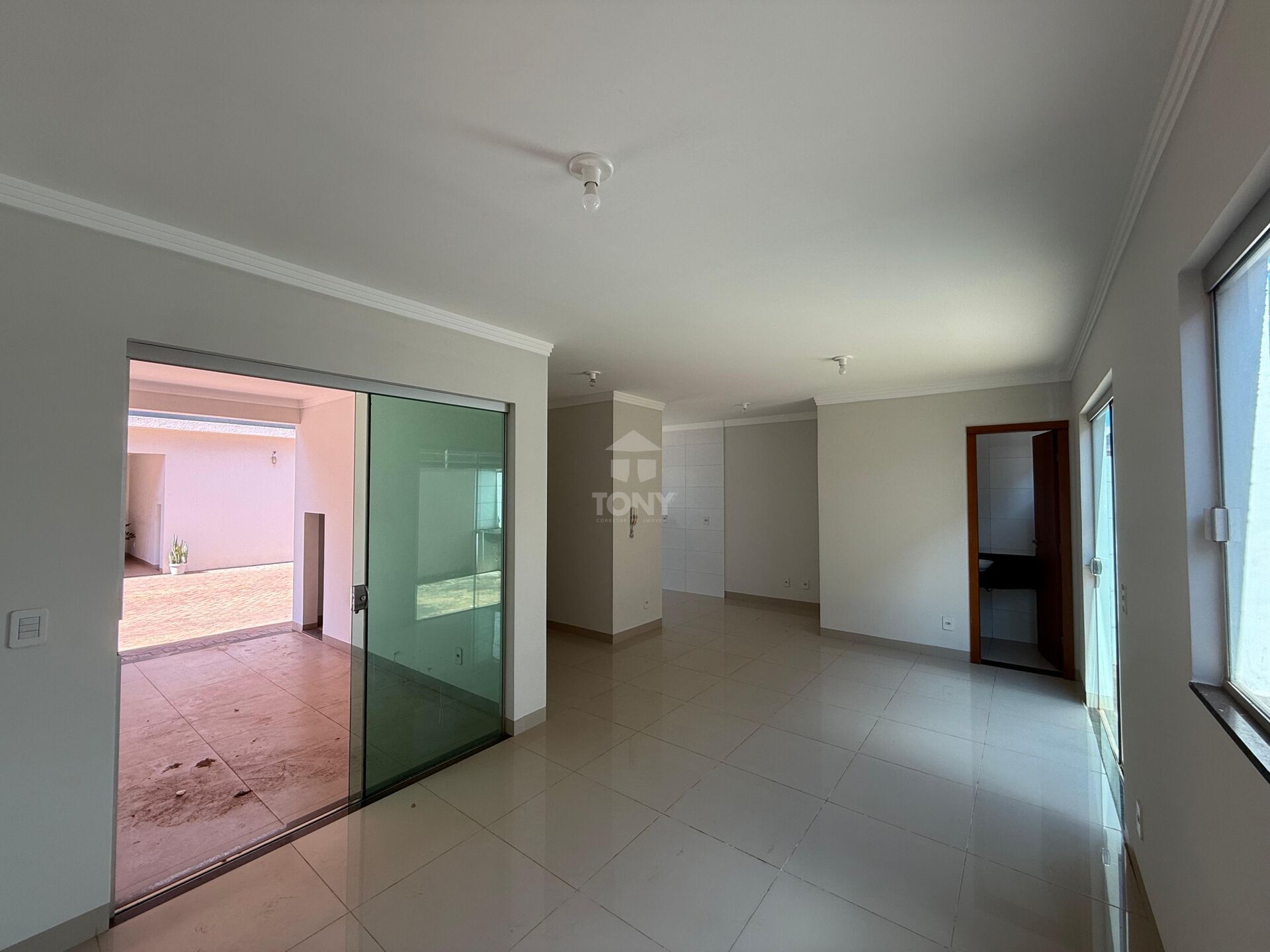 Casa à venda com 3 quartos, 1 suíte, 2 vagas e 108m² no Plano Diretor Sul, Palmas (TO) — foto 7 de 23
