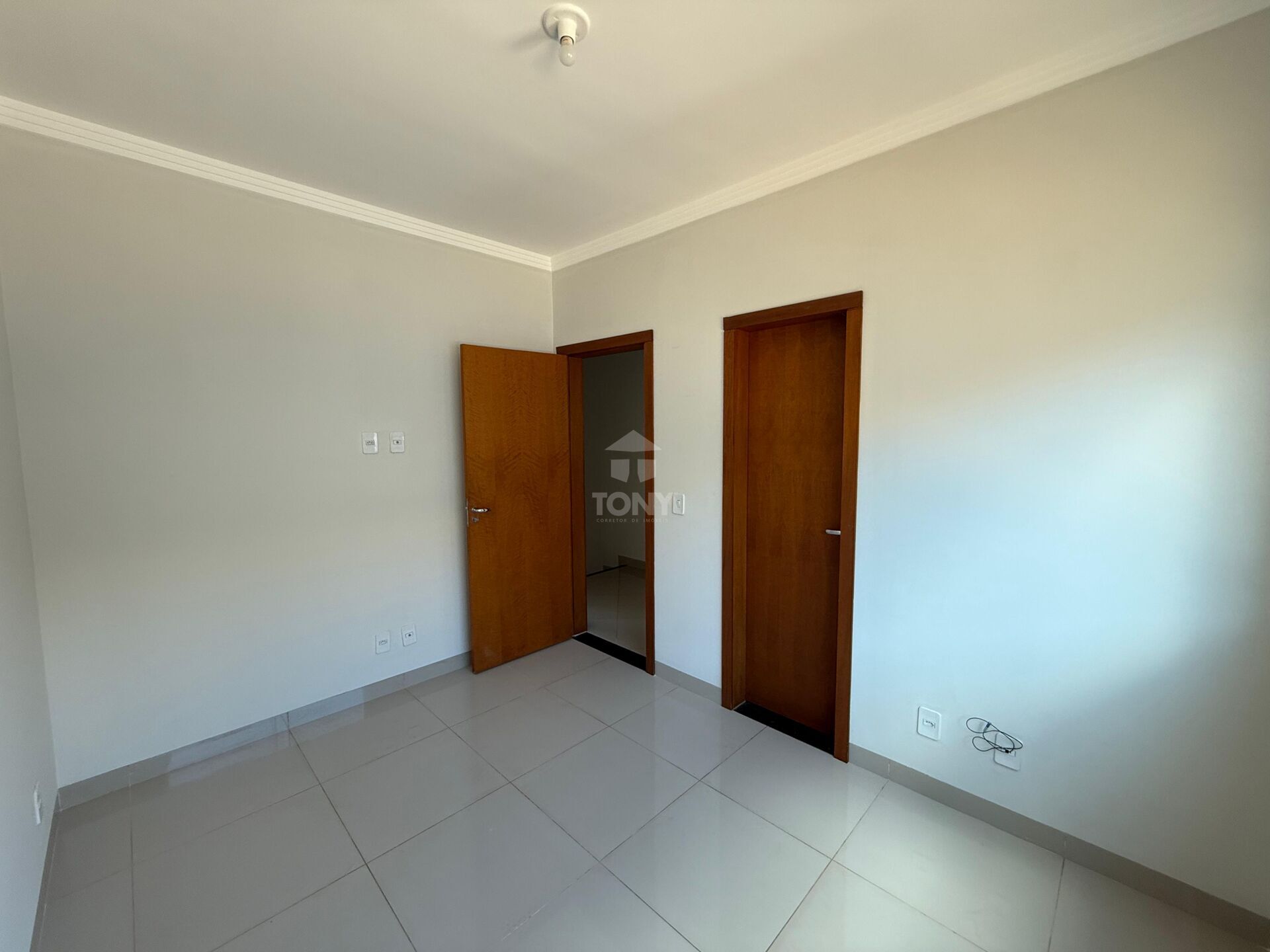 Casa à venda com 3 quartos, 1 suíte, 2 vagas e 108m² no Plano Diretor Sul, Palmas (TO) — foto 12 de 23