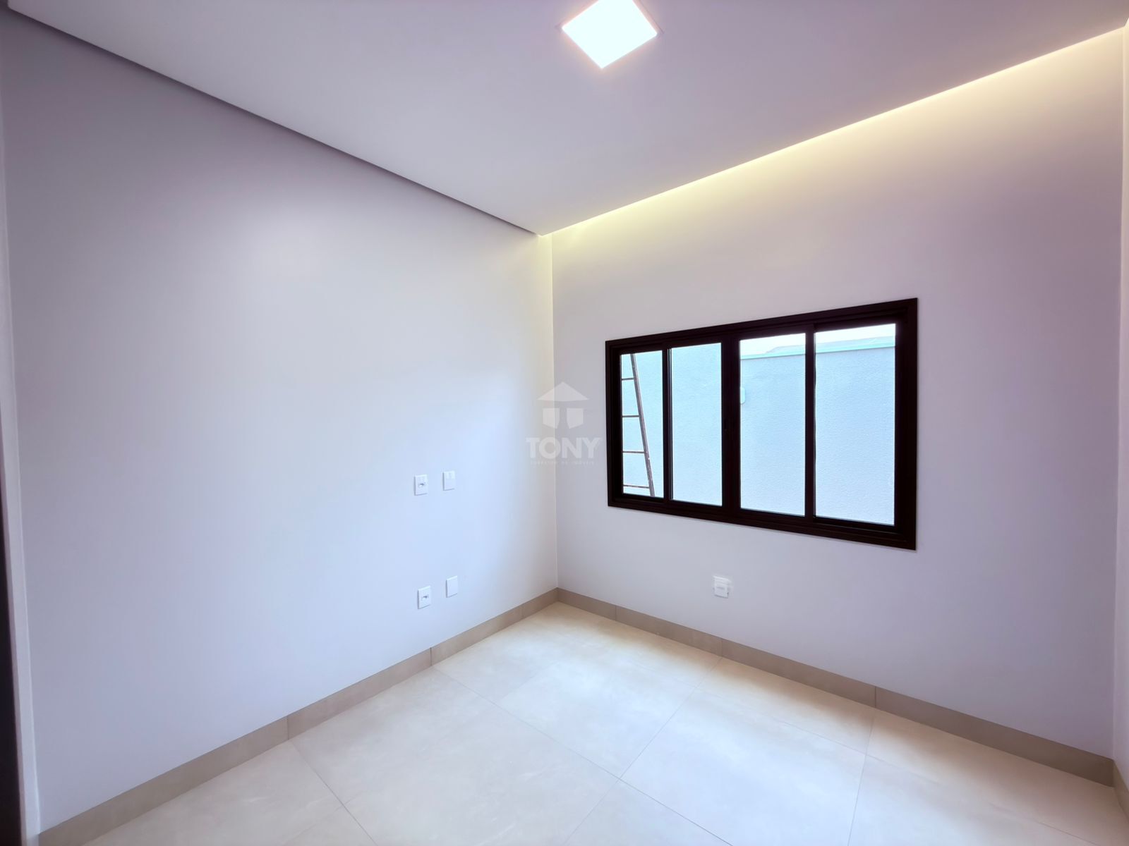 Casa à venda com 3 quartos, 1 suíte, 2 vagas e 155m² no Plano Diretor Sul, Palmas (TO) — foto 10 de 19