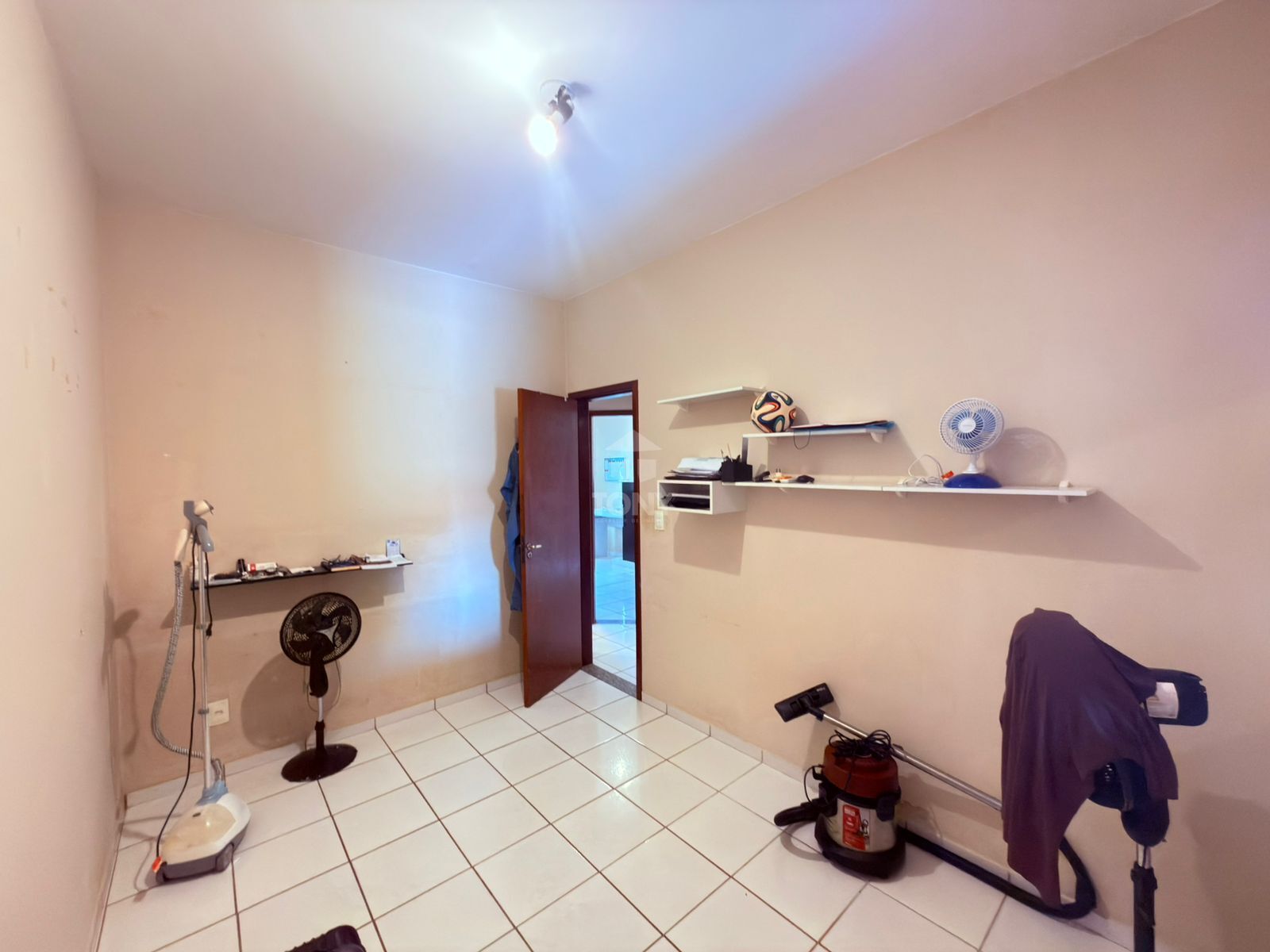 Casa à venda com 4 quartos, 1 suíte, 2 vagas e 90m² no Plano Diretor Sul, Palmas (TO) — foto 10 de 13