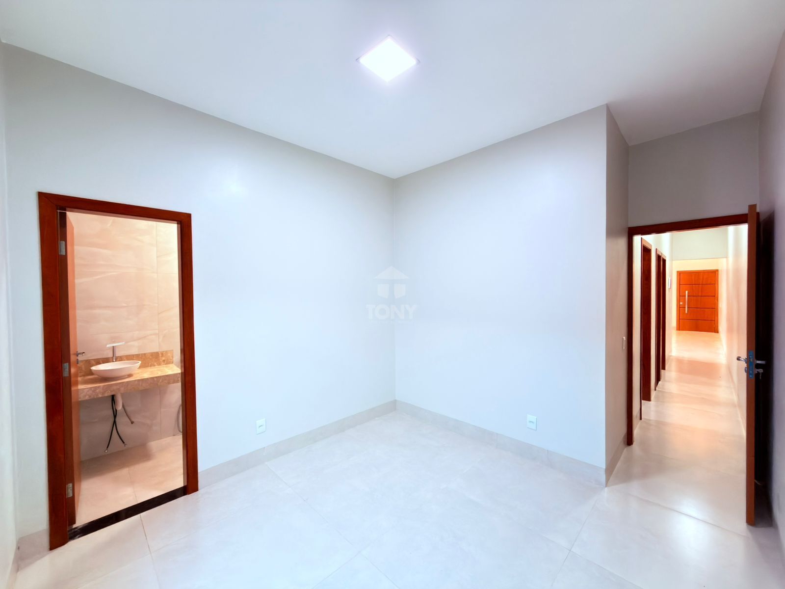 Casa à venda com 3 quartos, 1 suíte, 2 vagas e 87m² no Plano Diretor Sul, Palmas (TO) — foto 7 de 15