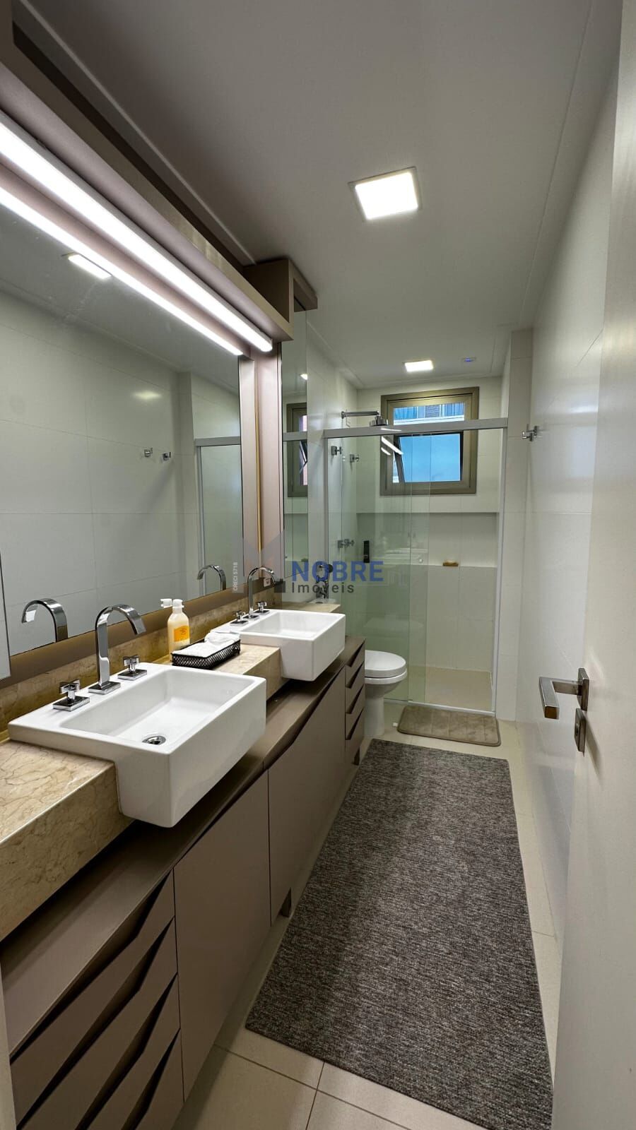 Apartamento à venda com 3 quartos, 3 suítes, 2 vagas e 131m² no Beira Mar Norte, Florianópolis (SC) — foto 25 de 30