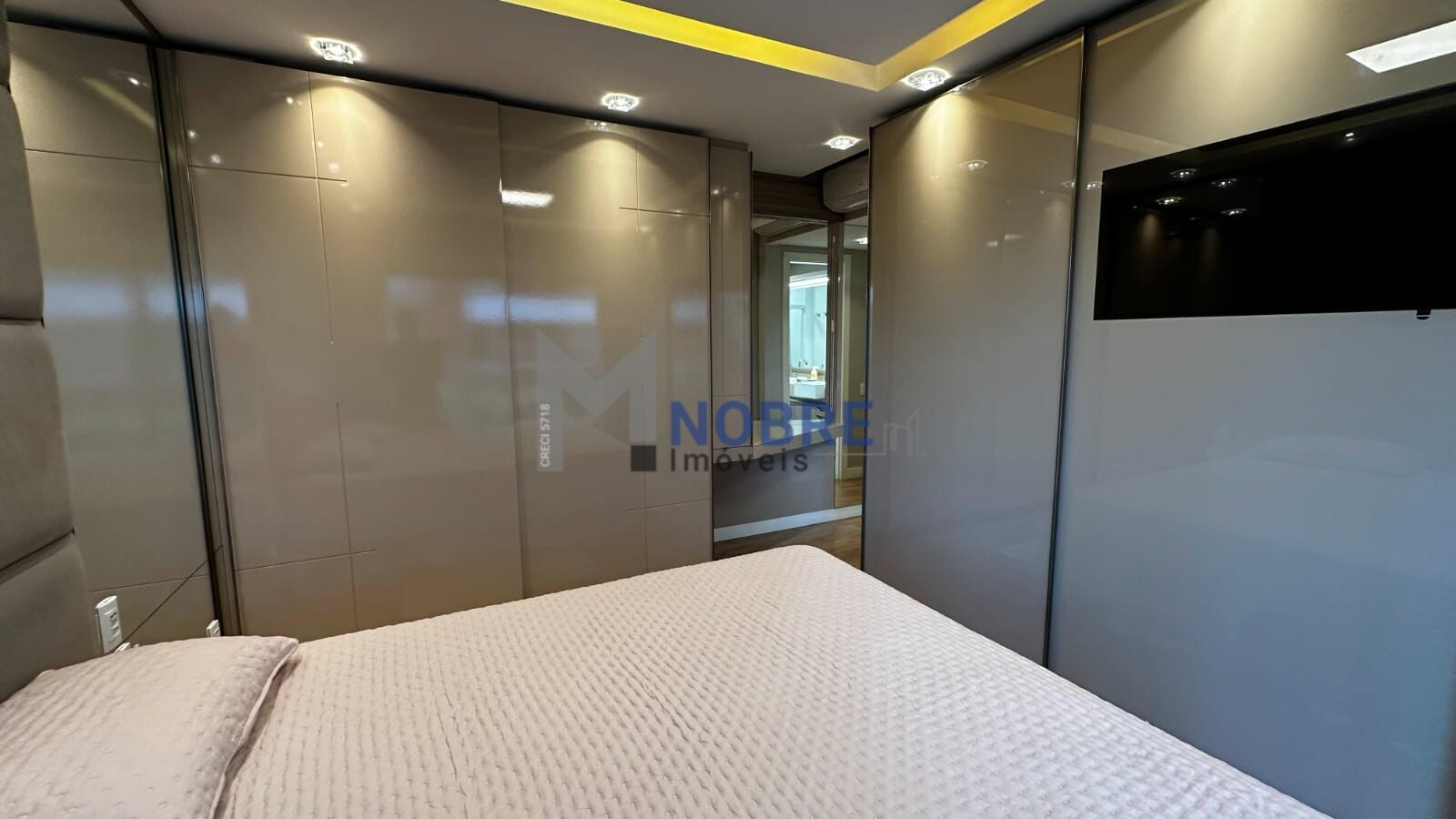 Apartamento à venda com 3 quartos, 3 suítes, 2 vagas e 131m² no Beira Mar Norte, Florianópolis (SC) — foto 20 de 30