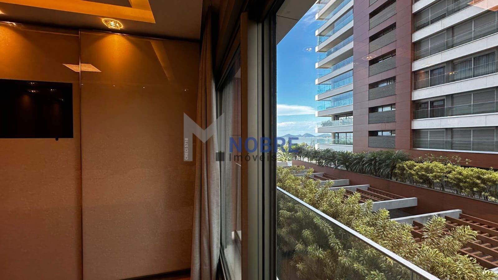 Apartamento à venda com 3 quartos, 3 suítes, 2 vagas e 131m² no Beira Mar Norte, Florianópolis (SC) — foto 26 de 30