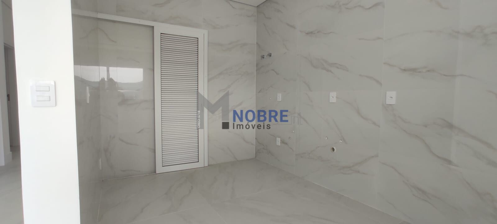 Apartamento à venda com 3 quartos, 3 suítes, 2 vagas e 138m² no João Paulo, Florianópolis (SC) — foto 13 de 27